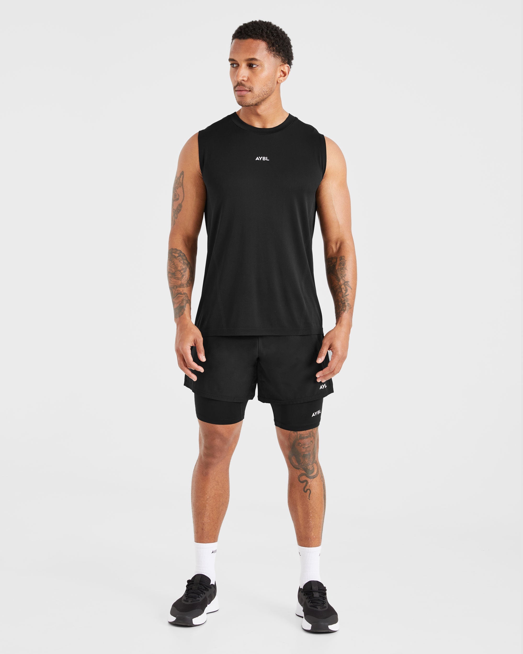 Essential Base Layer Shorts - Schwarz