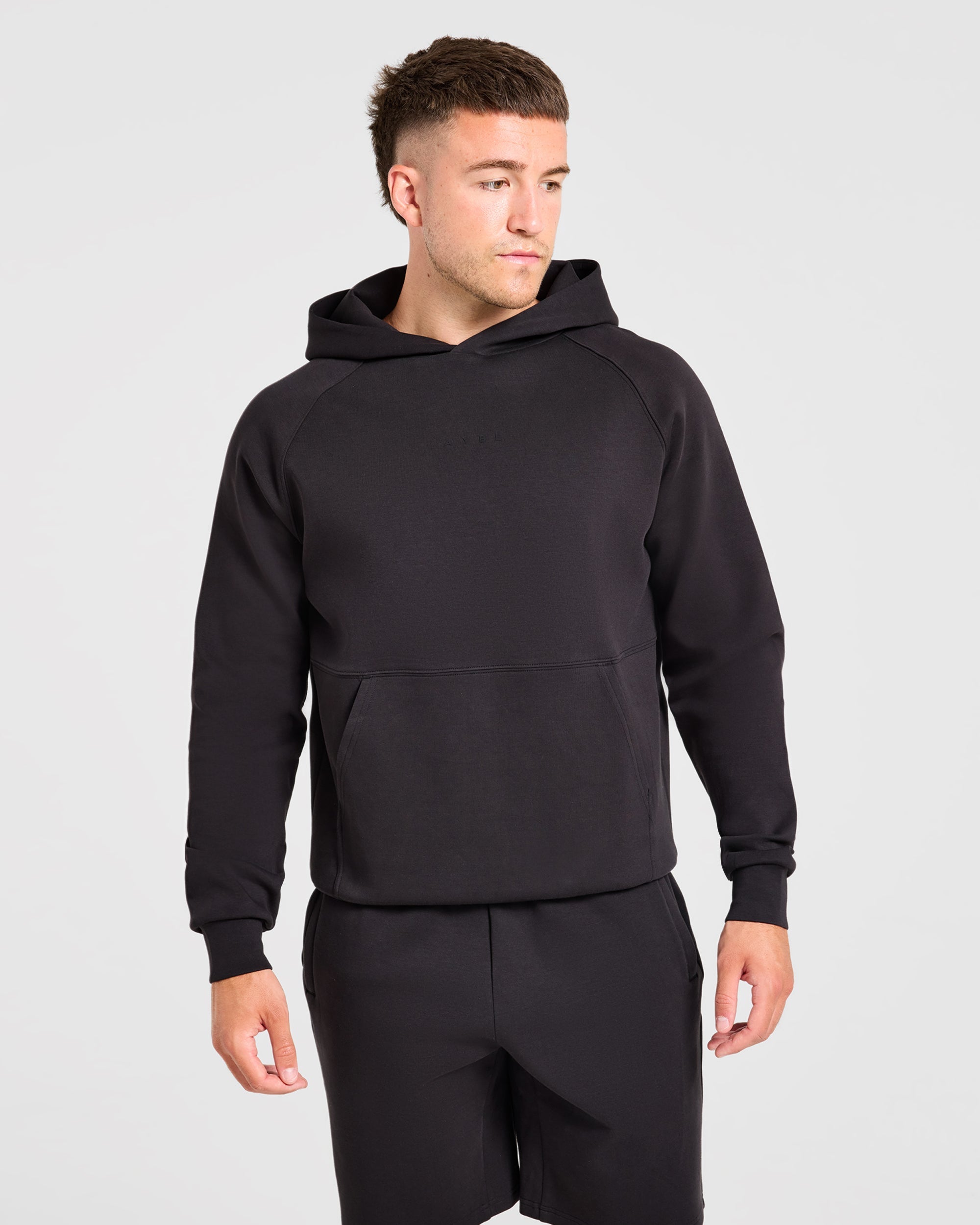 Reinforce Performance Hoodie - Schwarz