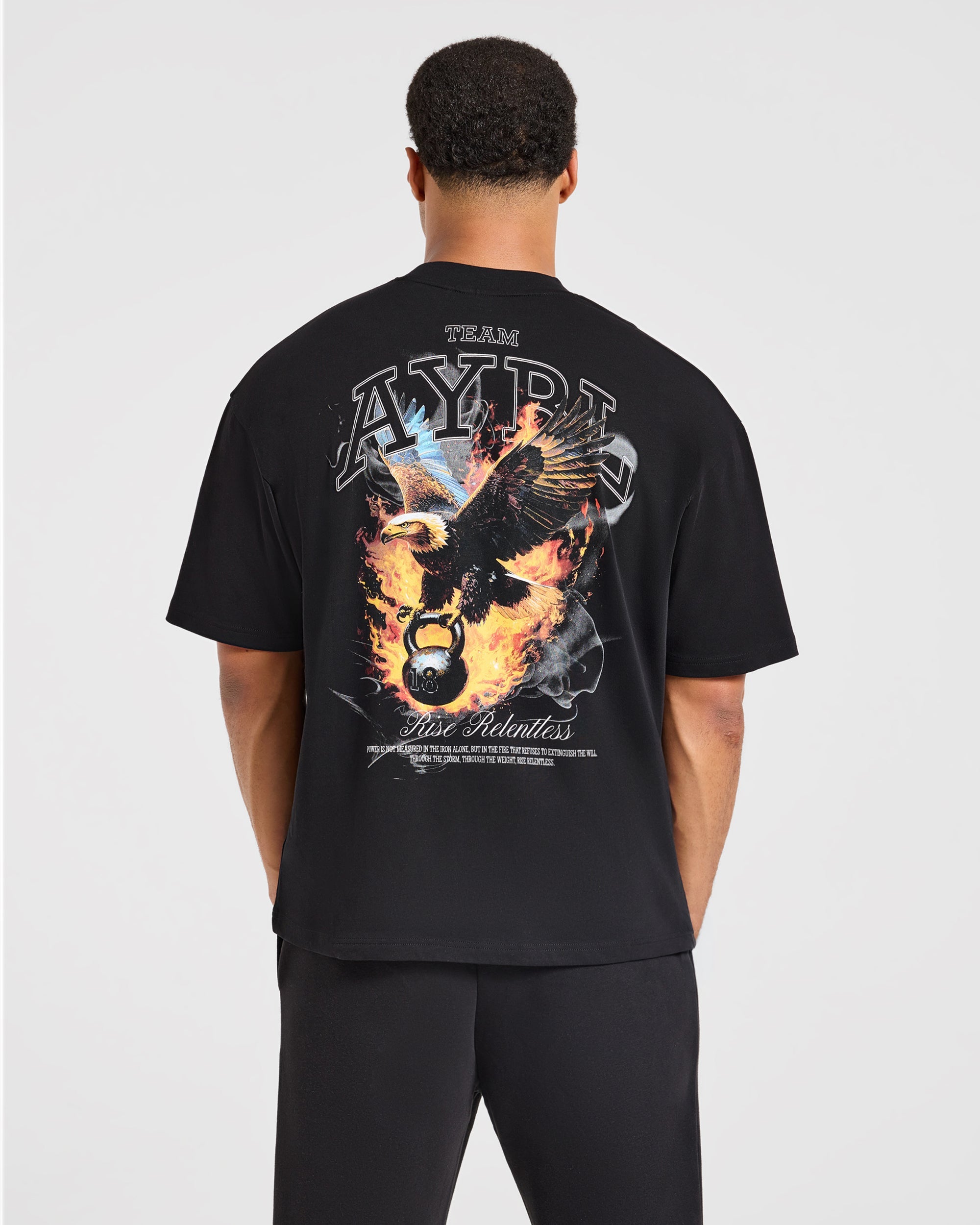 Relentless Eagle Oversized T Shirt - Schwarz