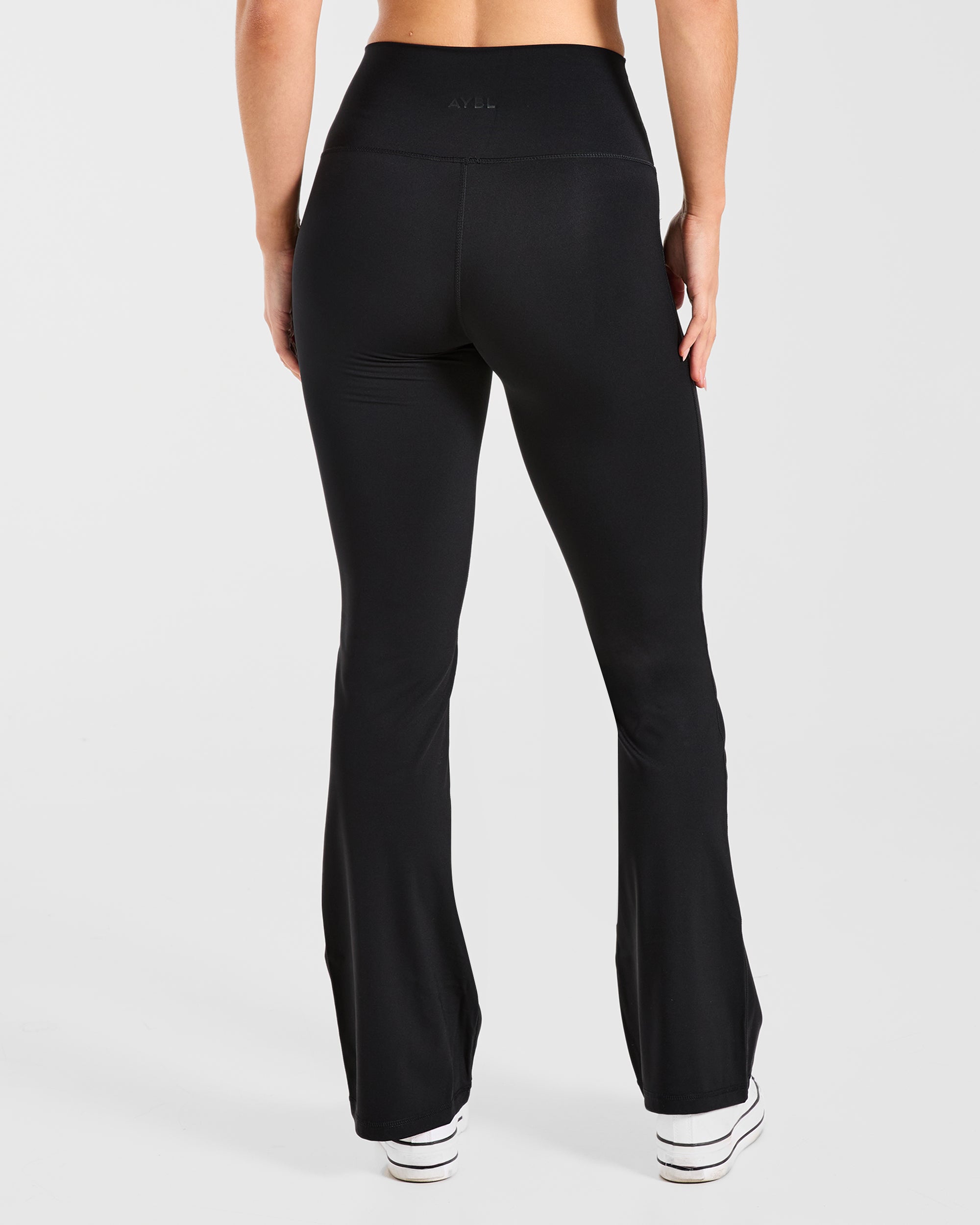 Sculpt Flared Leggings - Schwarz
