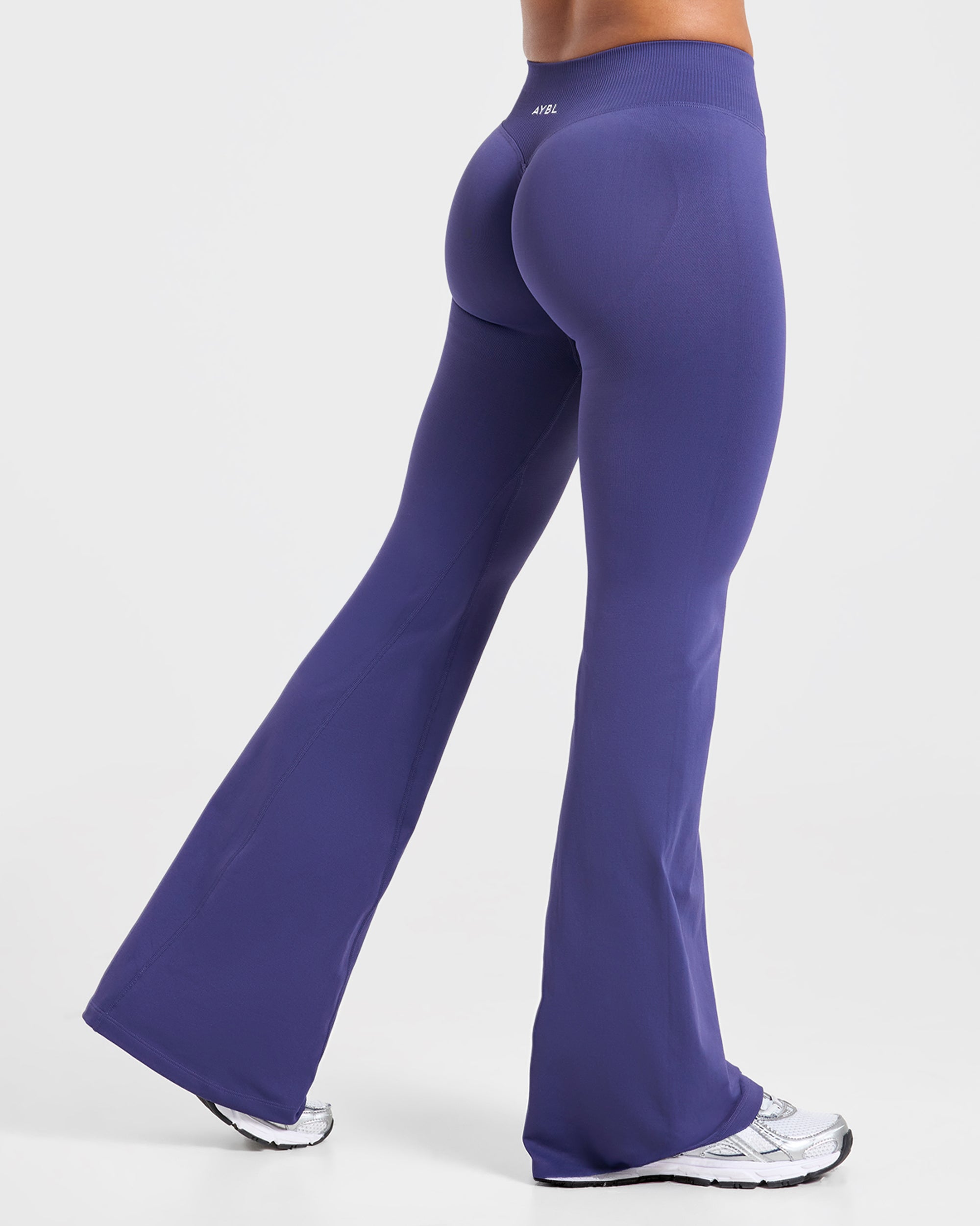 Enhance Seamless Flared Leggings - Storm Blau