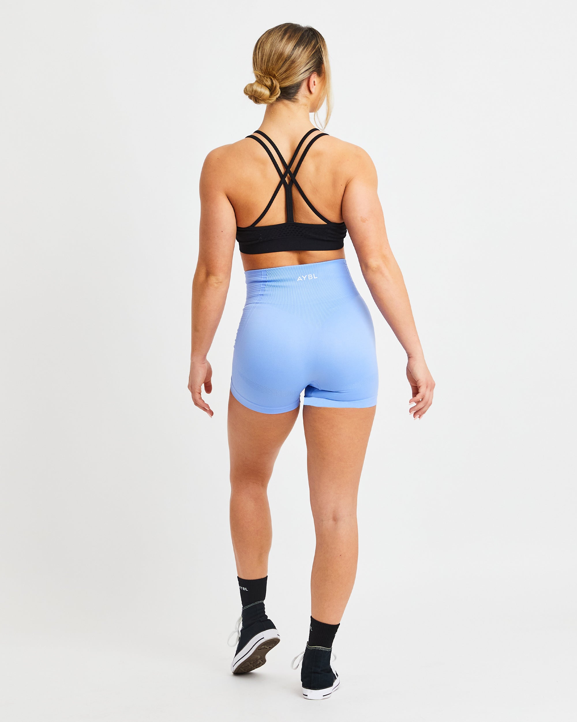 Essential Seamless Strappy Sports Bra - Schwarz