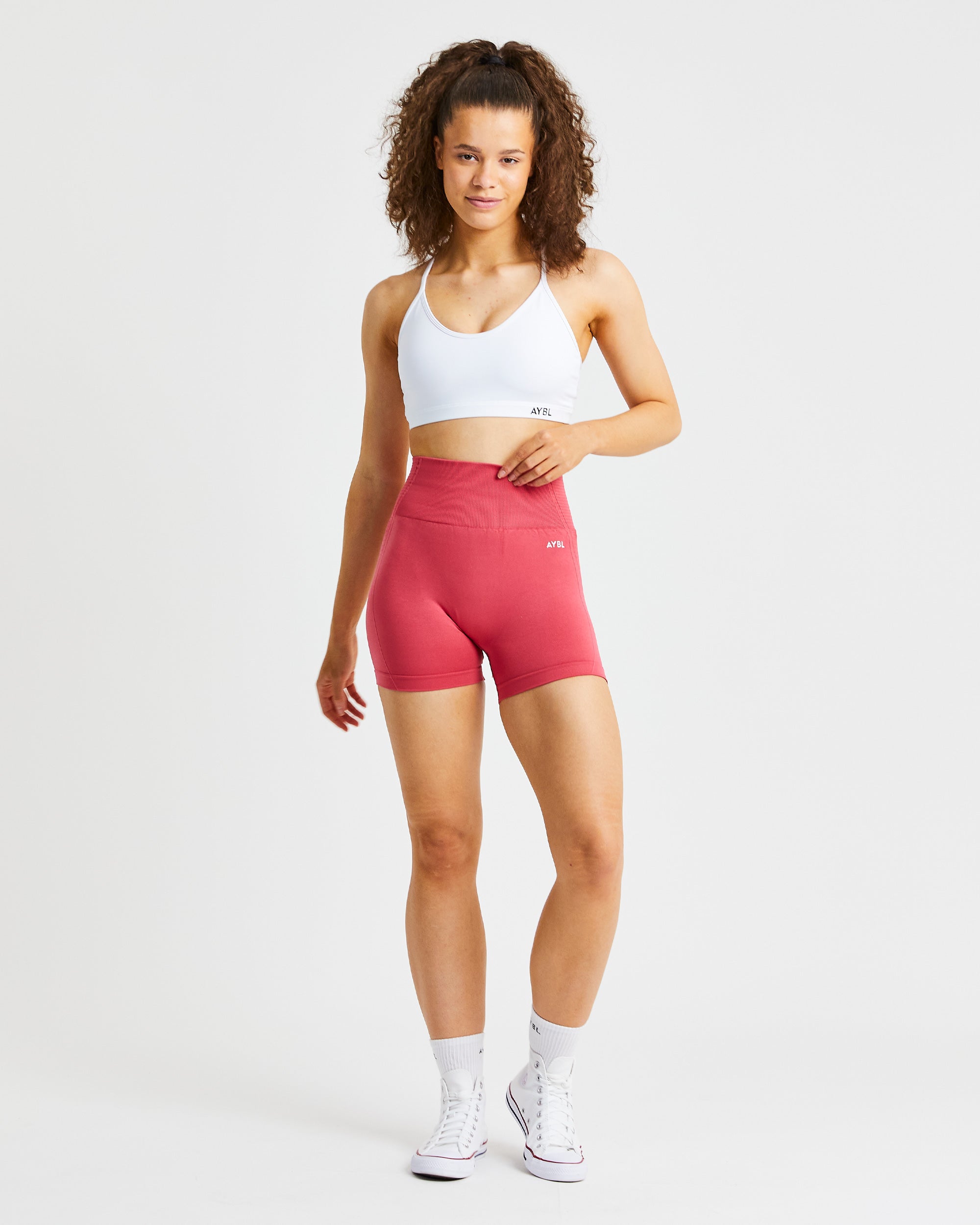 Essential V Neck Sports Bra - Weiß