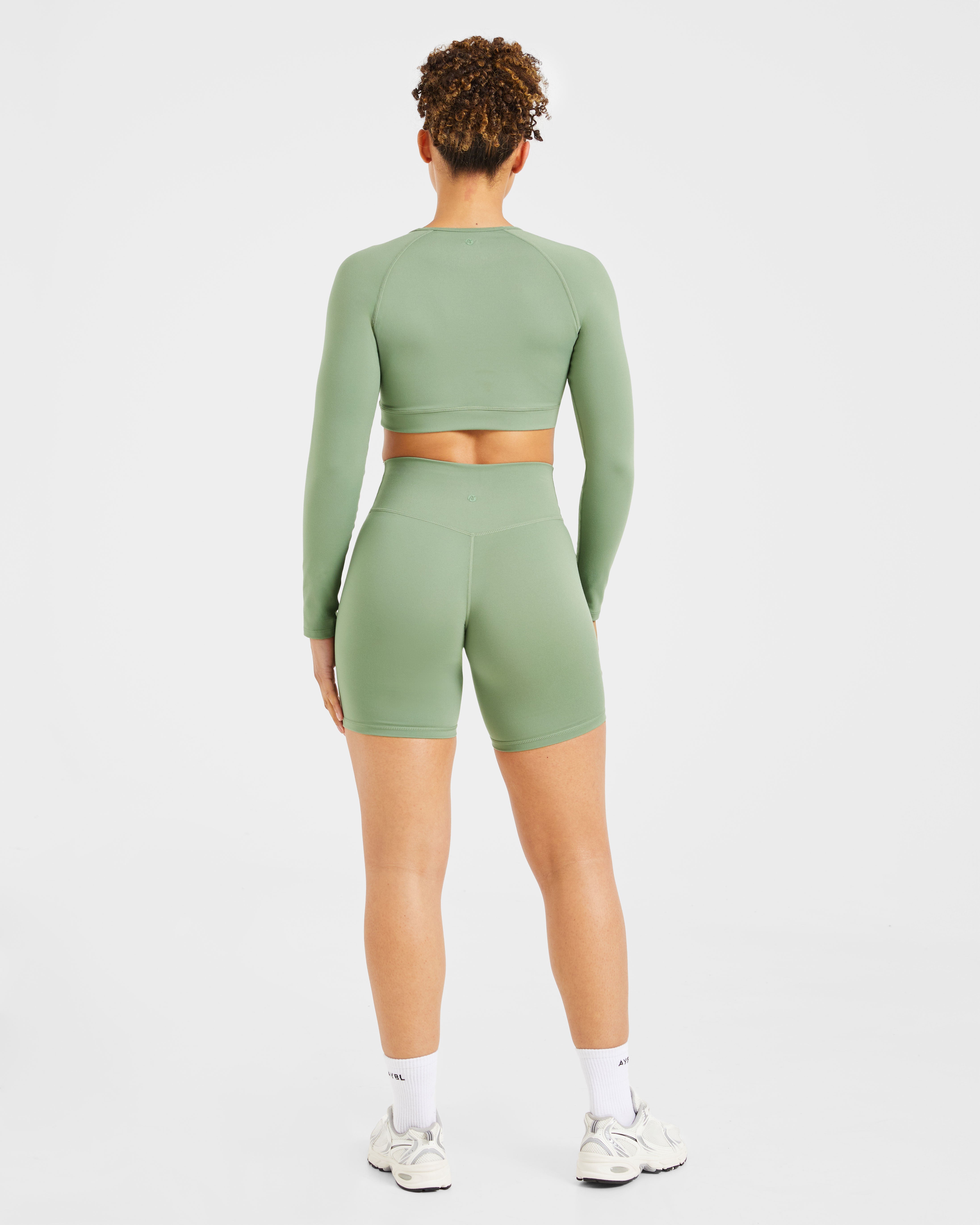 Staple Long Sleeve Crop Top - Olive Grün