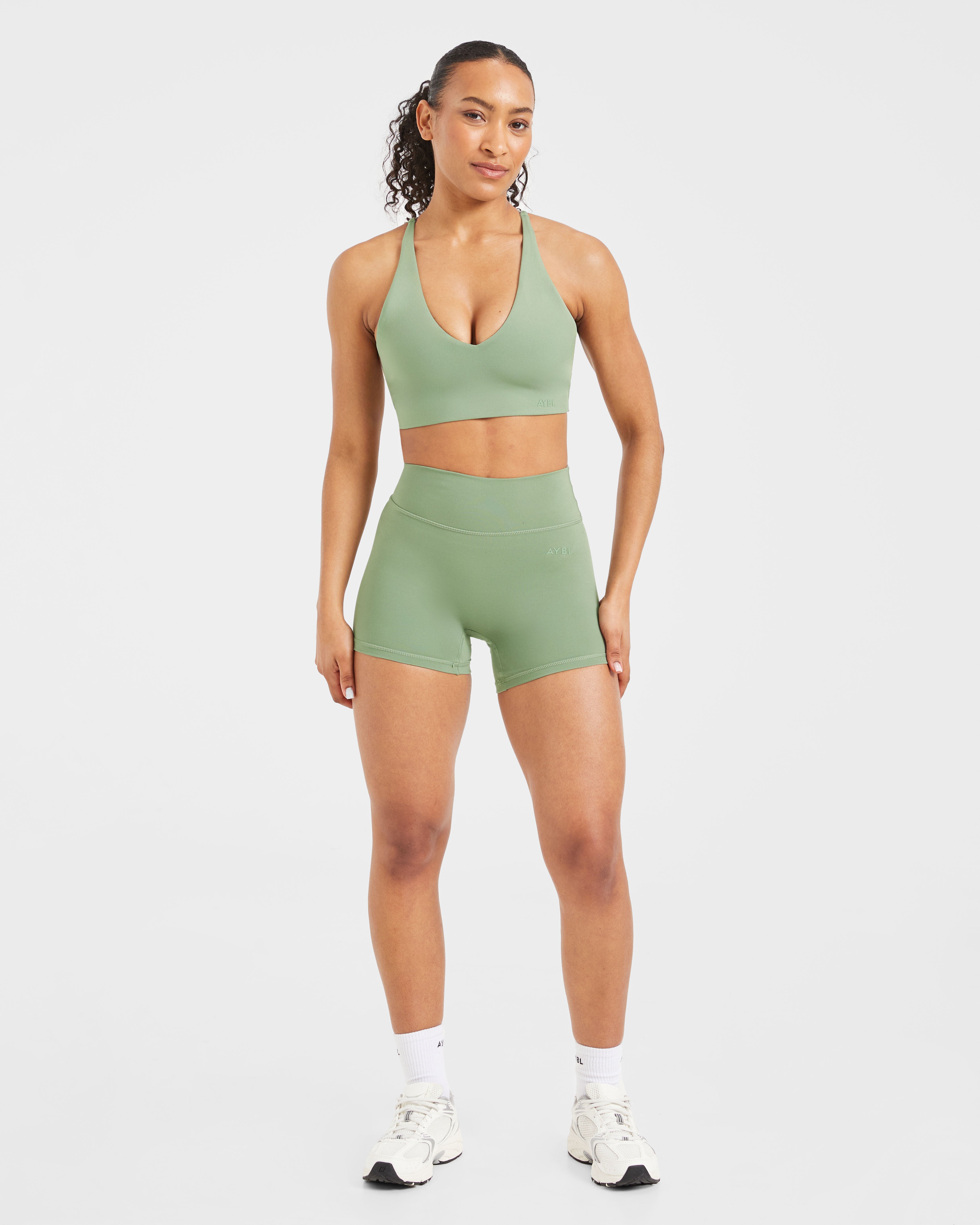 Staple Shorts - Olive Grün