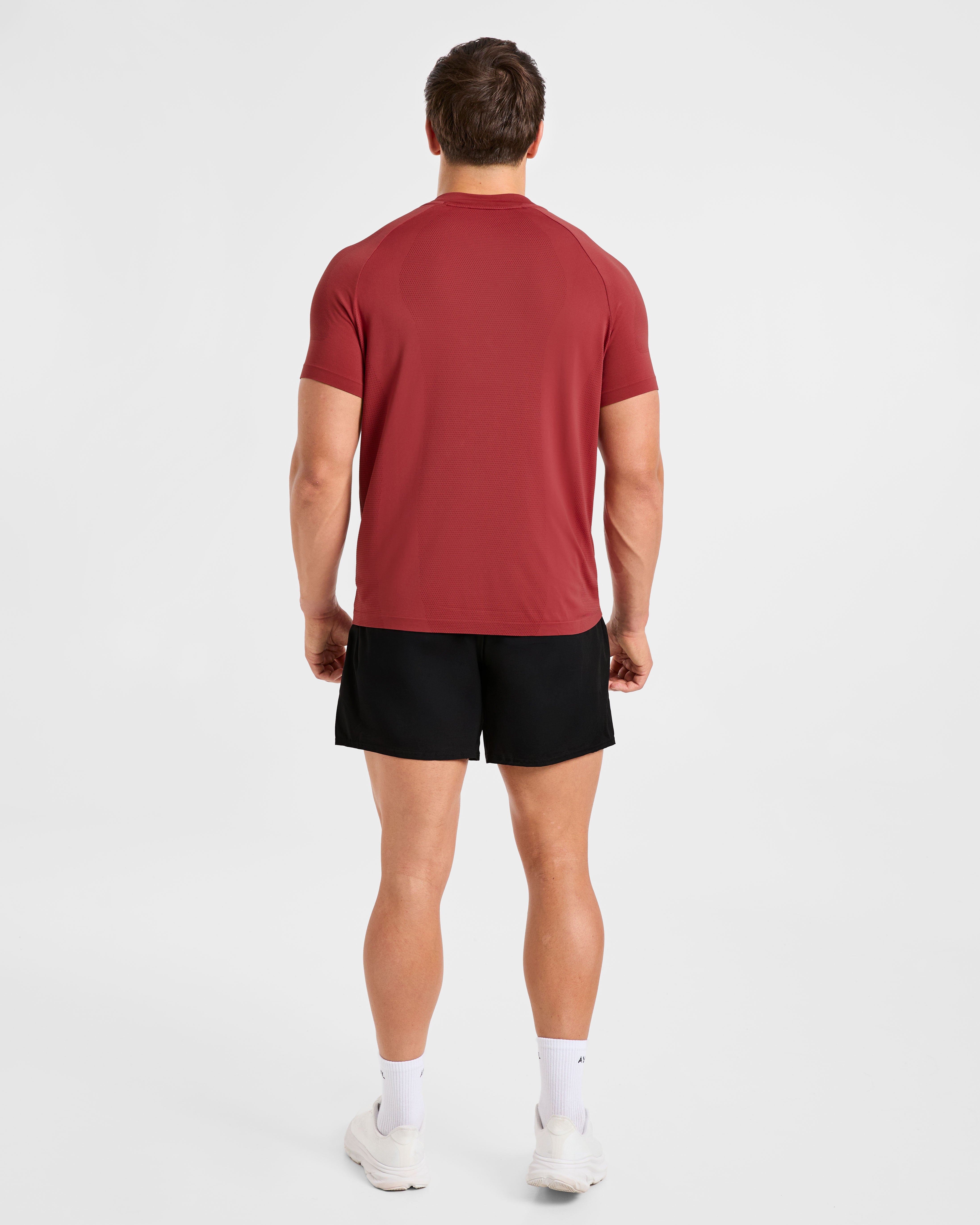 Attain Seamless T Shirt - Maroon Rot