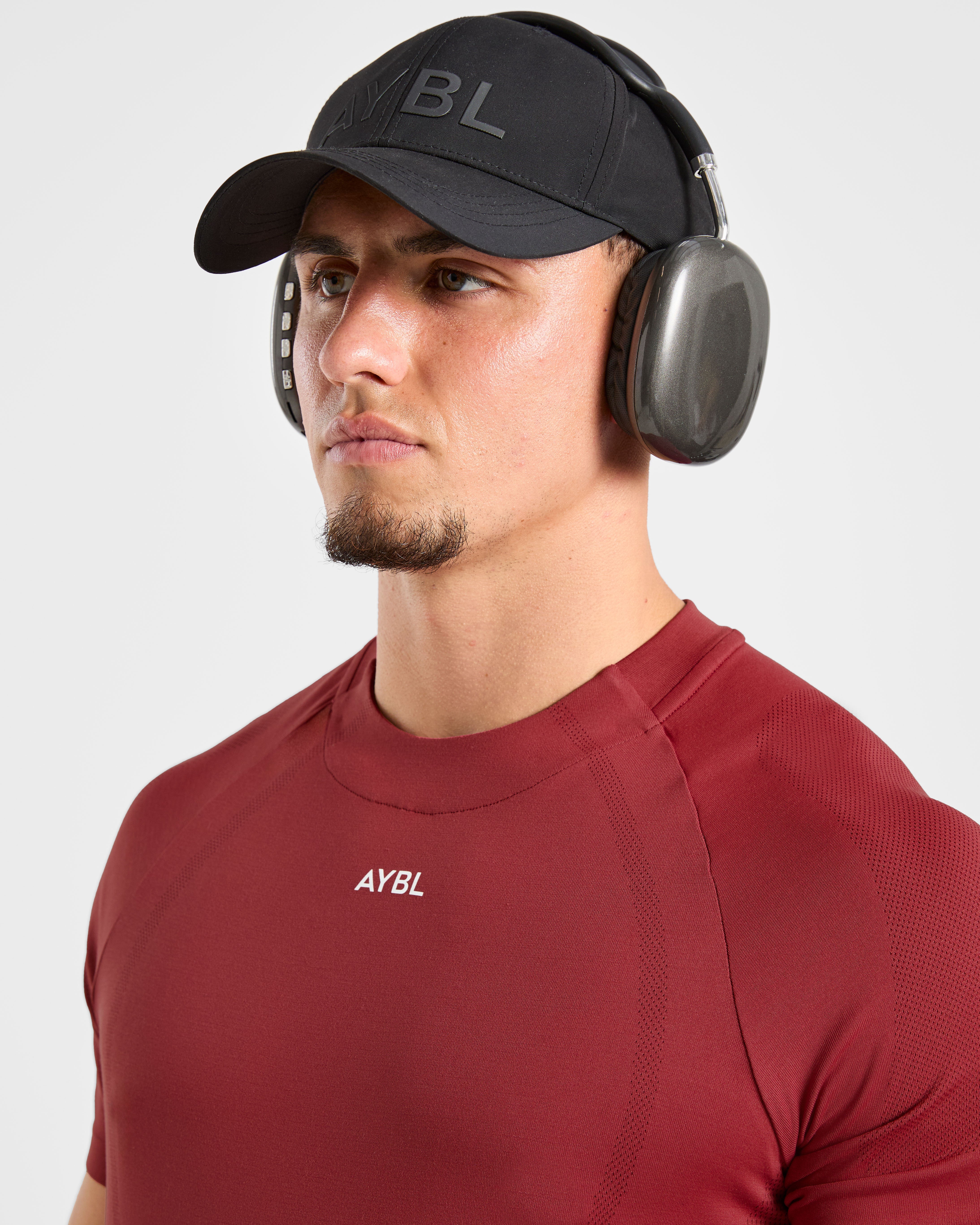 Attain Seamless T Shirt - Maroon Rot