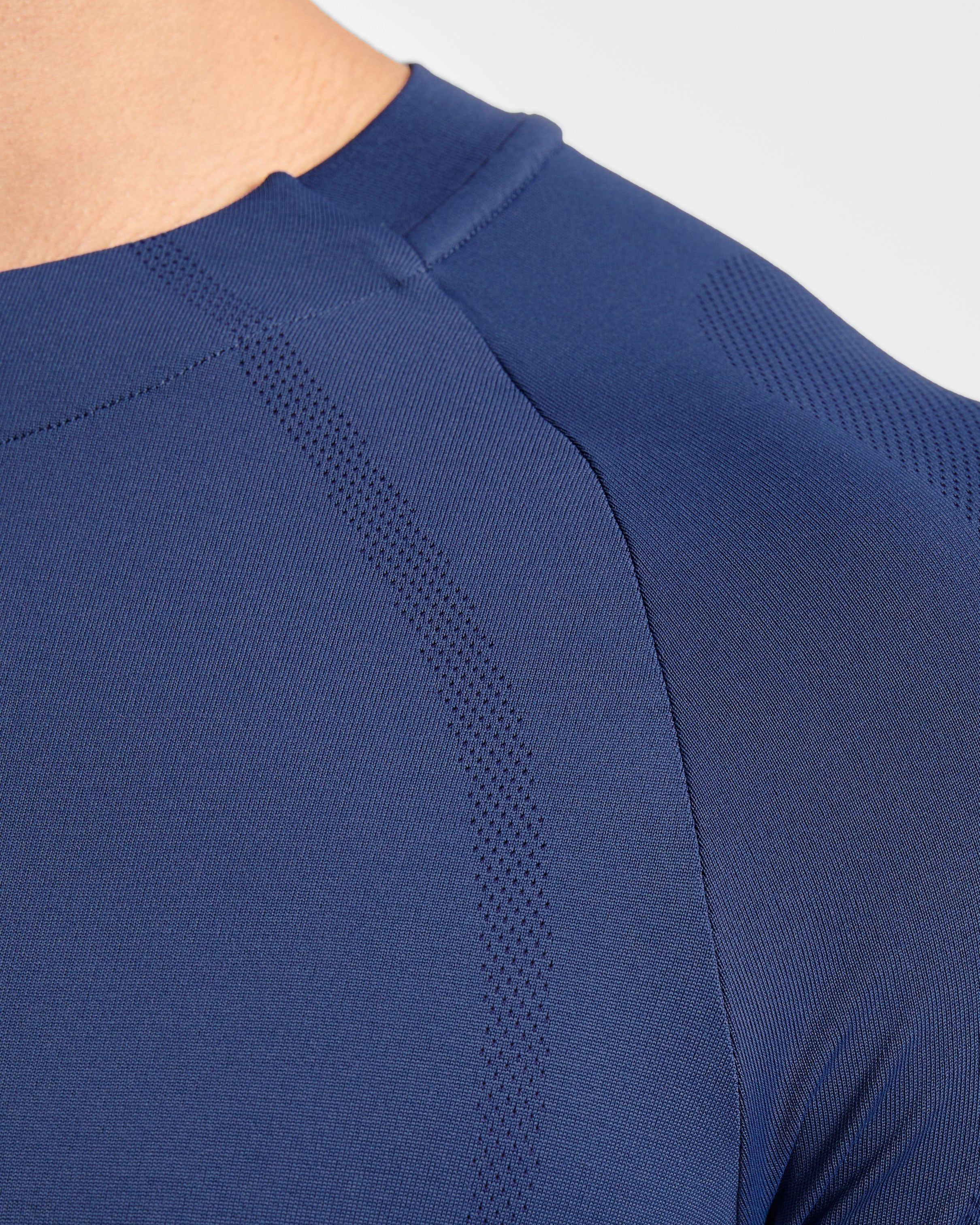 Attain Seamless T Shirt - Dusky Navy
