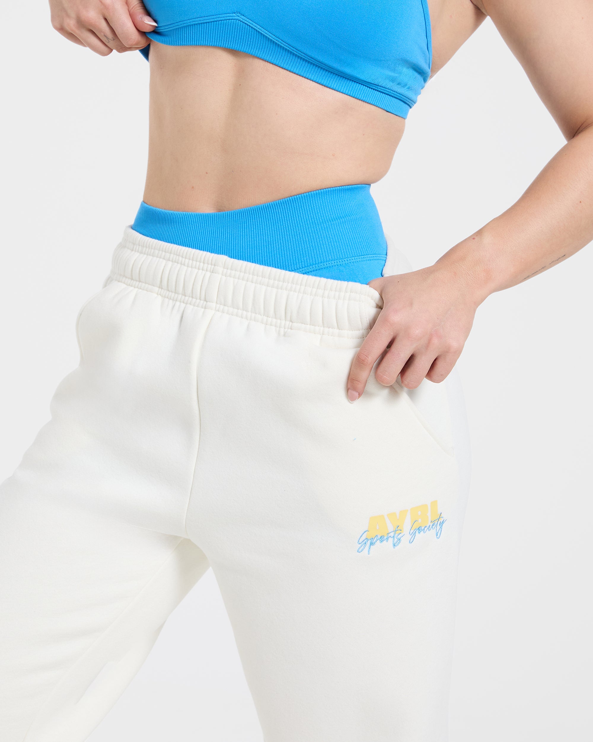 Sports Society Oversized Straight Leg Joggers - Off Weiß