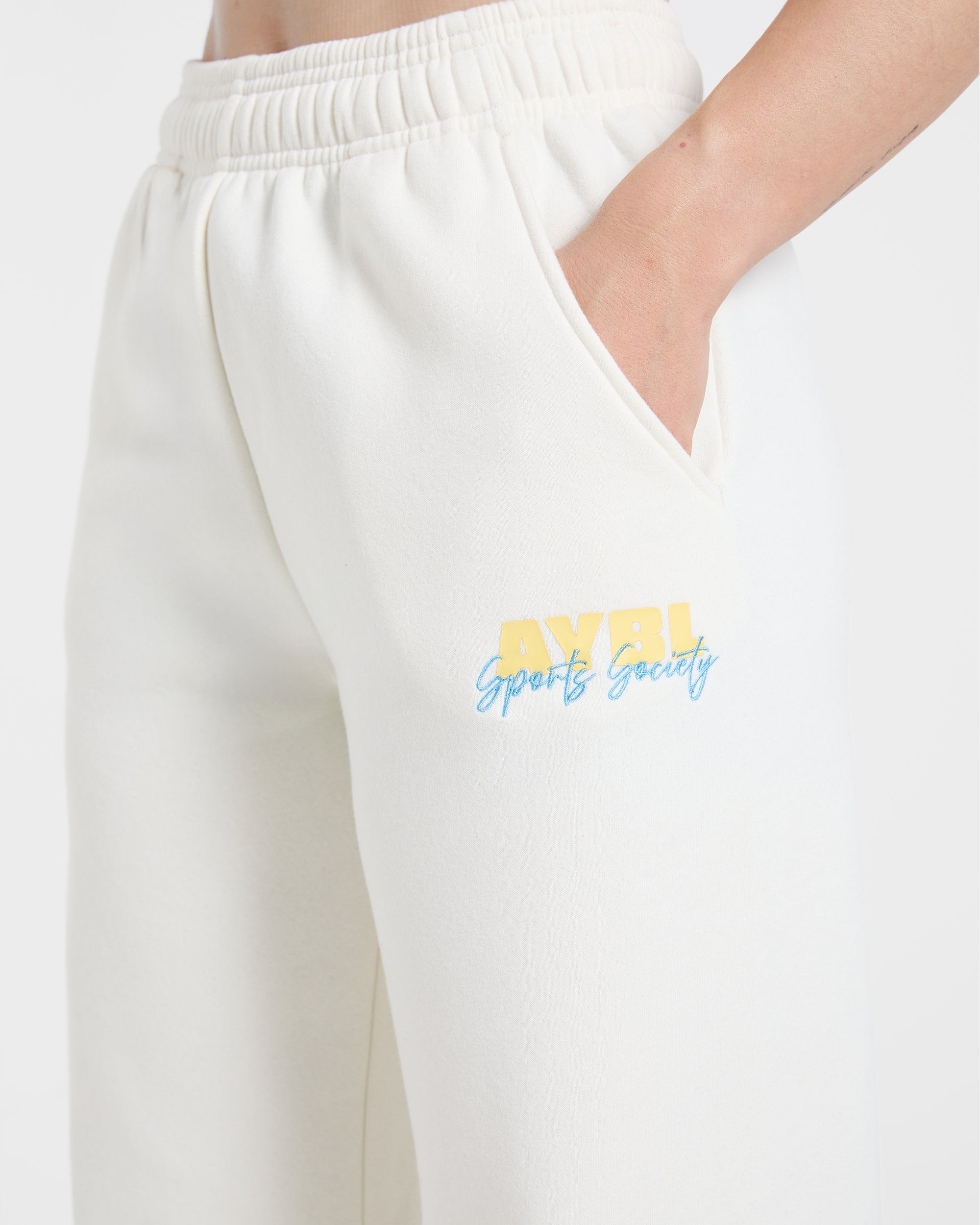 Sports Society Oversized Straight Leg Joggers - Off Weiß