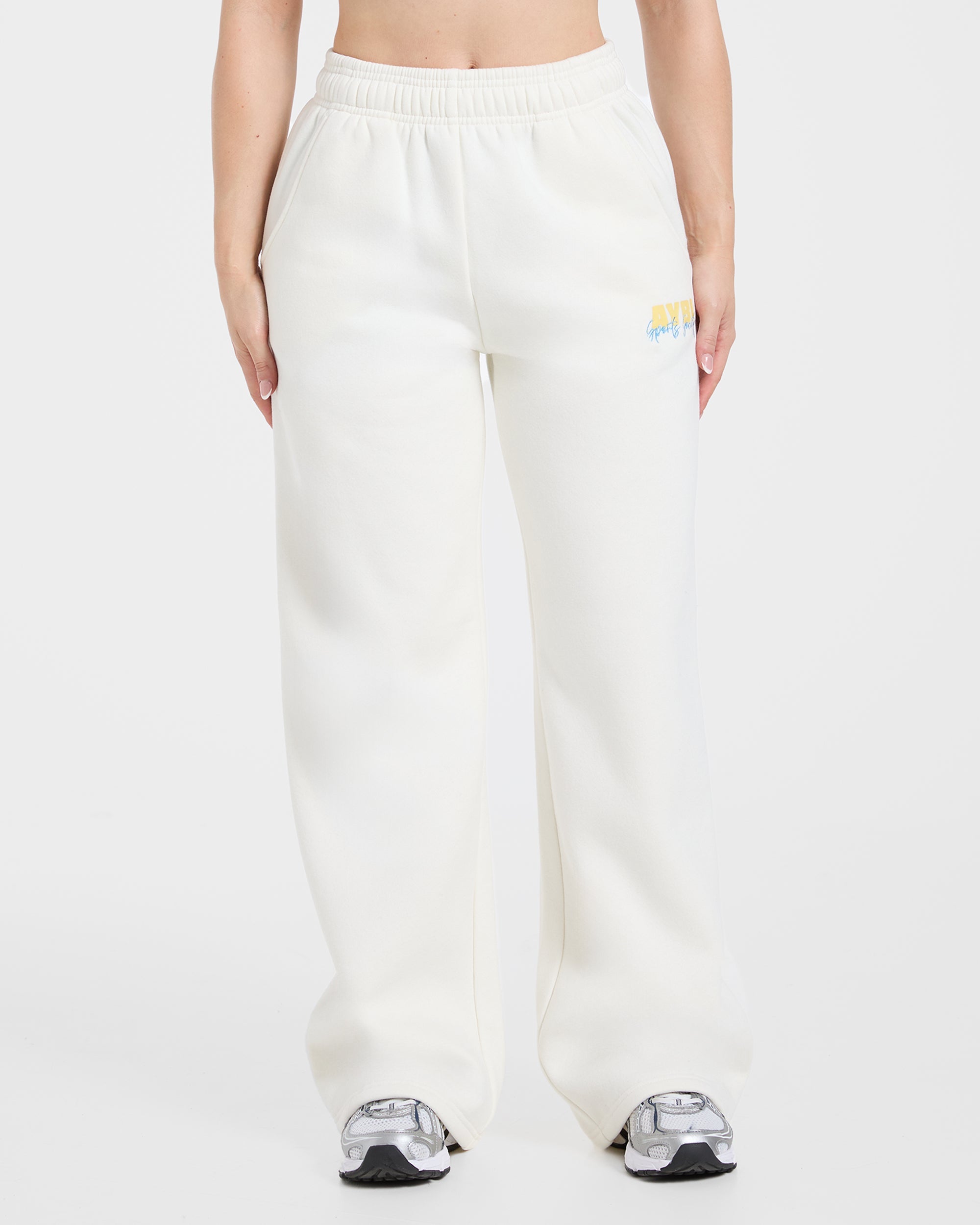 Sports Society Oversized Straight Leg Joggers - Off Weiß