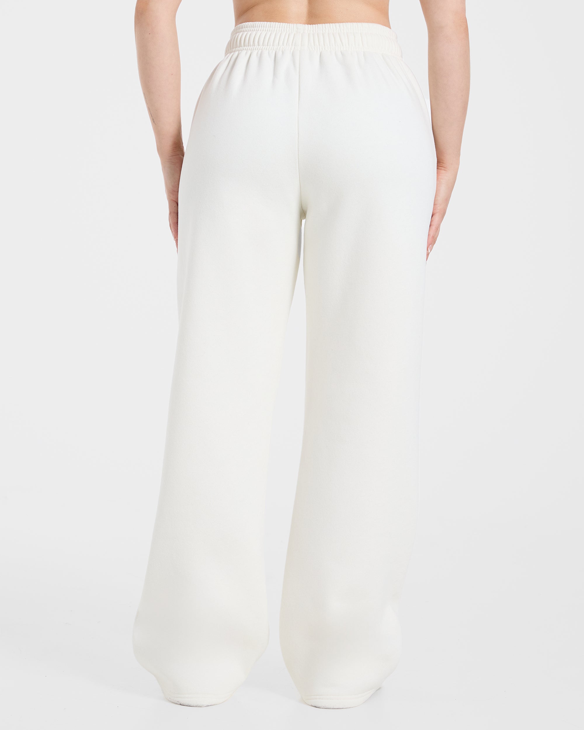 Sports Society Oversized Straight Leg Joggers - Off Weiß
