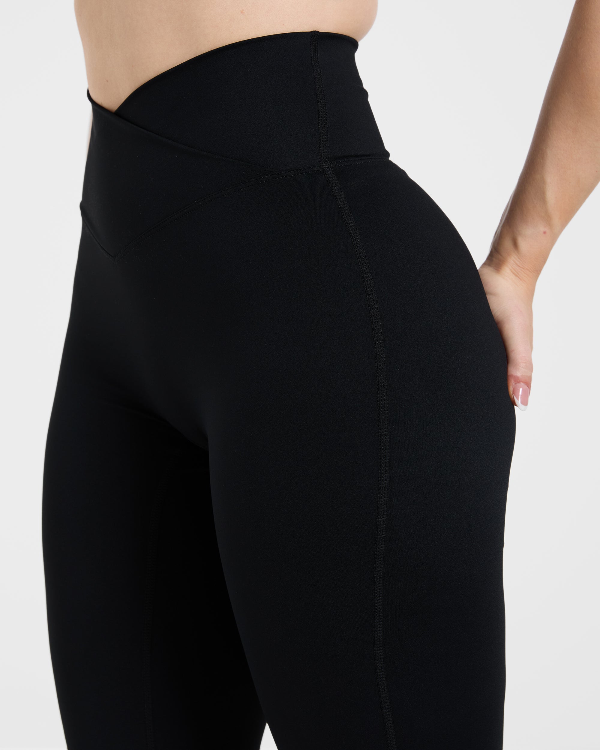 Sculpt Wrap Flared Leggings - Schwarz