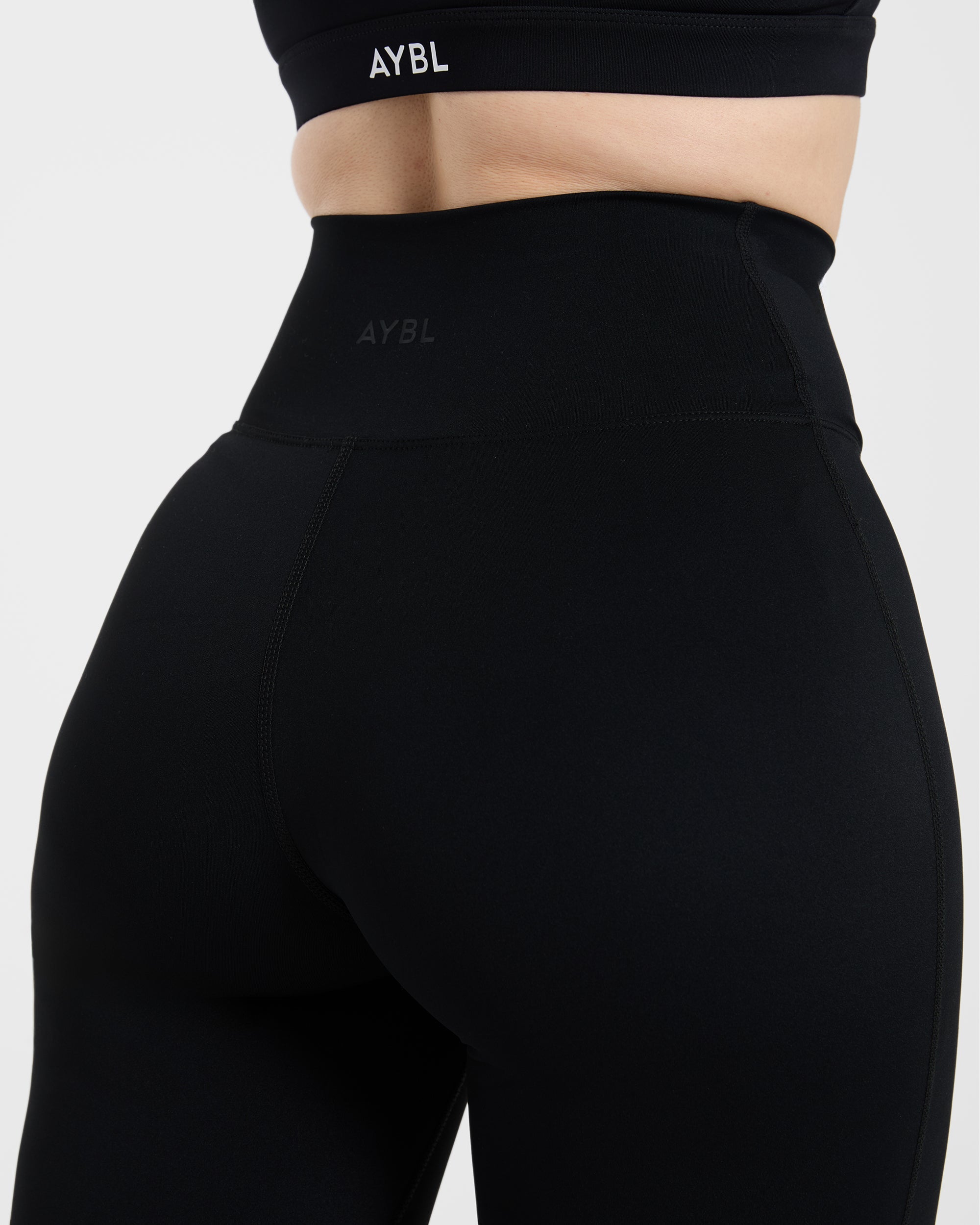 Sculpt Wrap Flared Leggings - Schwarz