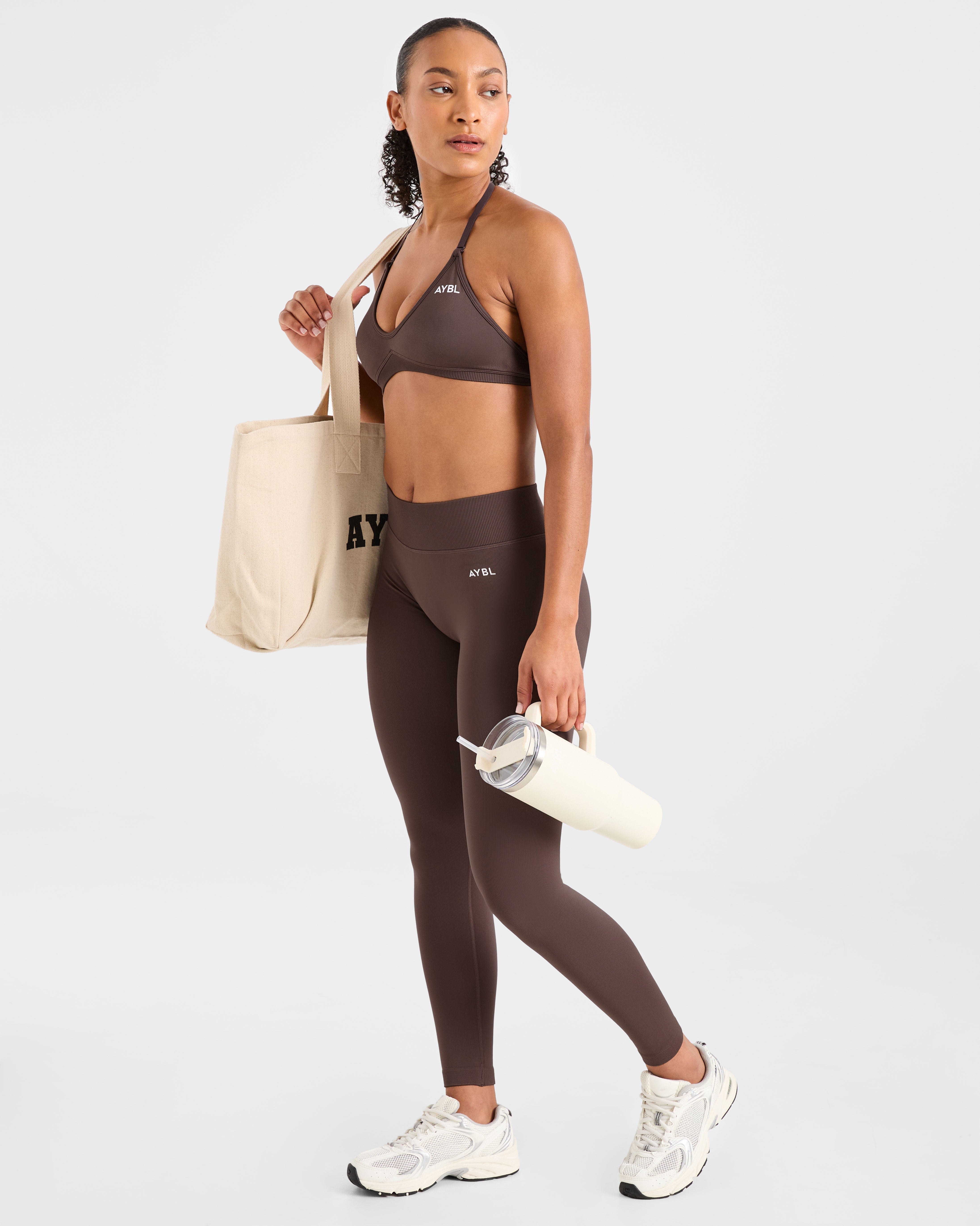 Adapt Seamless Strappy Sports Bra - Braun