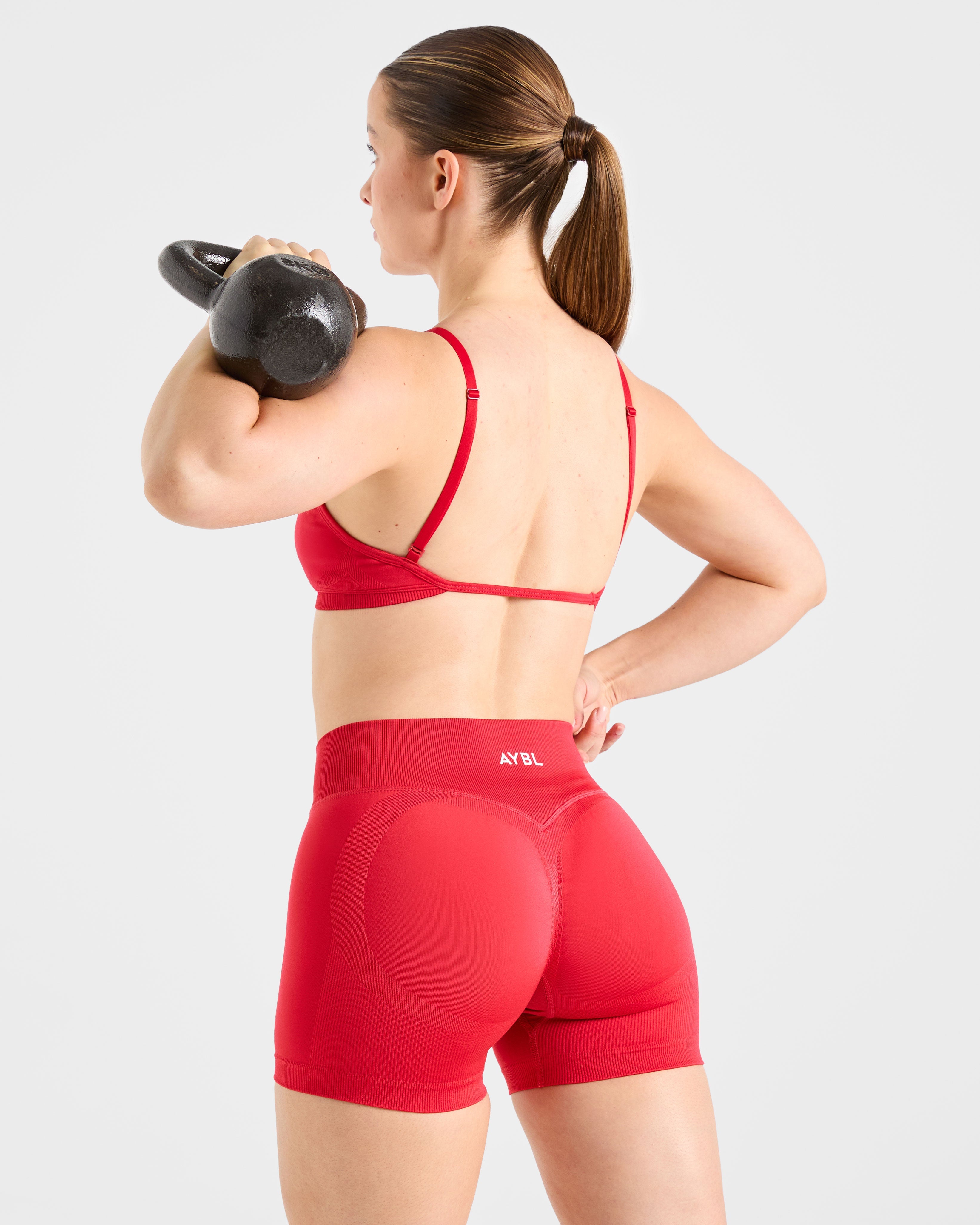 Adapt Seamless Strappy Sports Bra - Salsa Rot