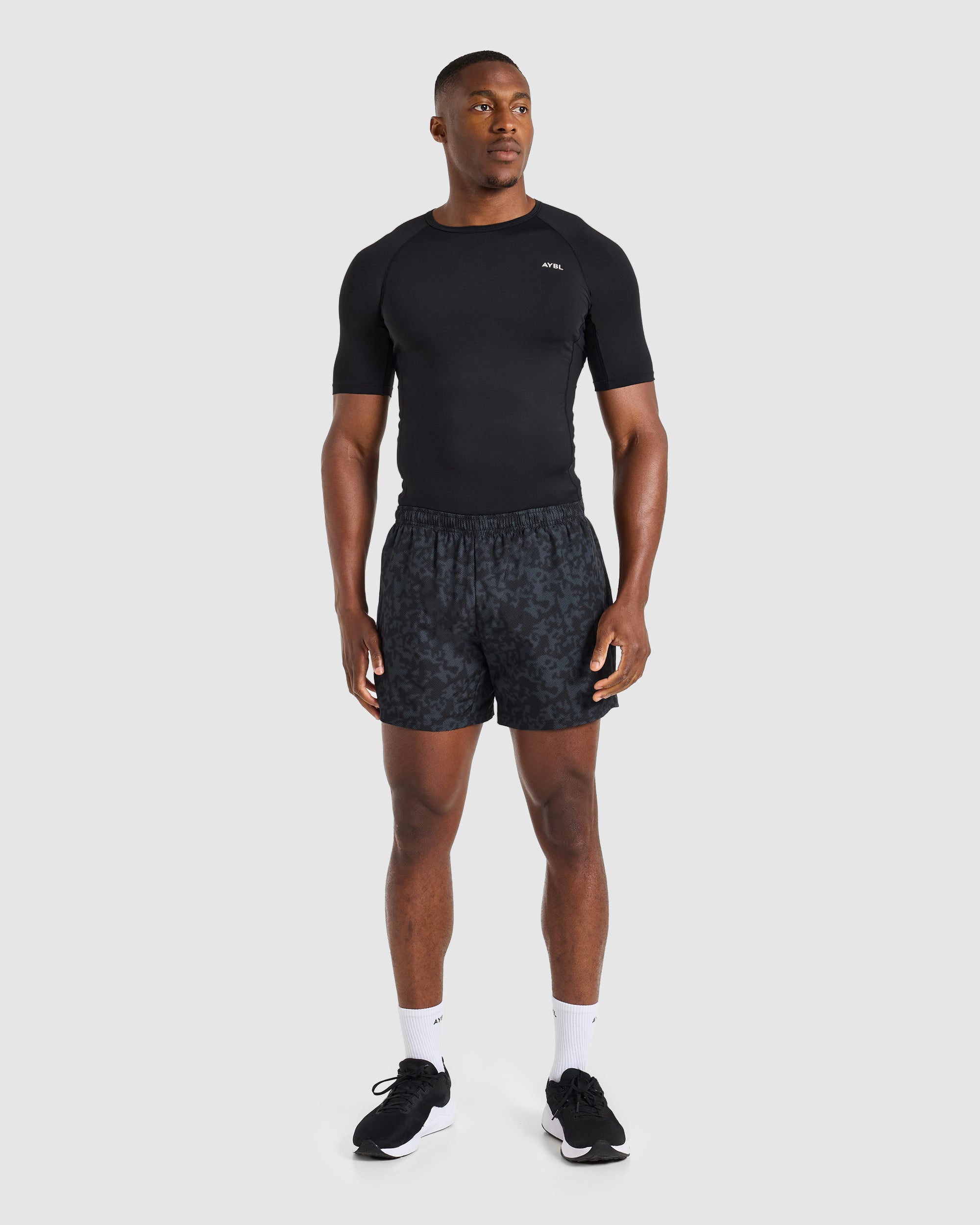 Core 5" Shorts - Schwarz Camo