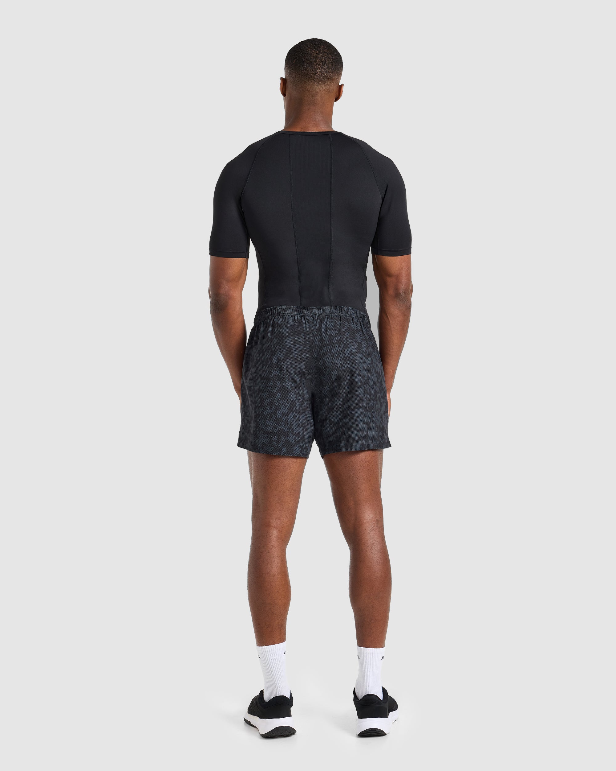 Core 5" Shorts - Schwarz Camo