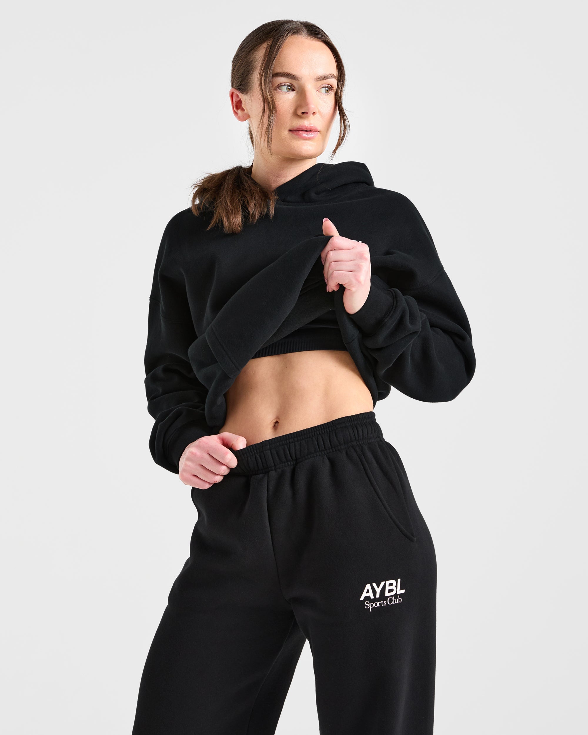 AYBL Sports Club Oversized Straight Leg Joggers - Schwarz/Weiß