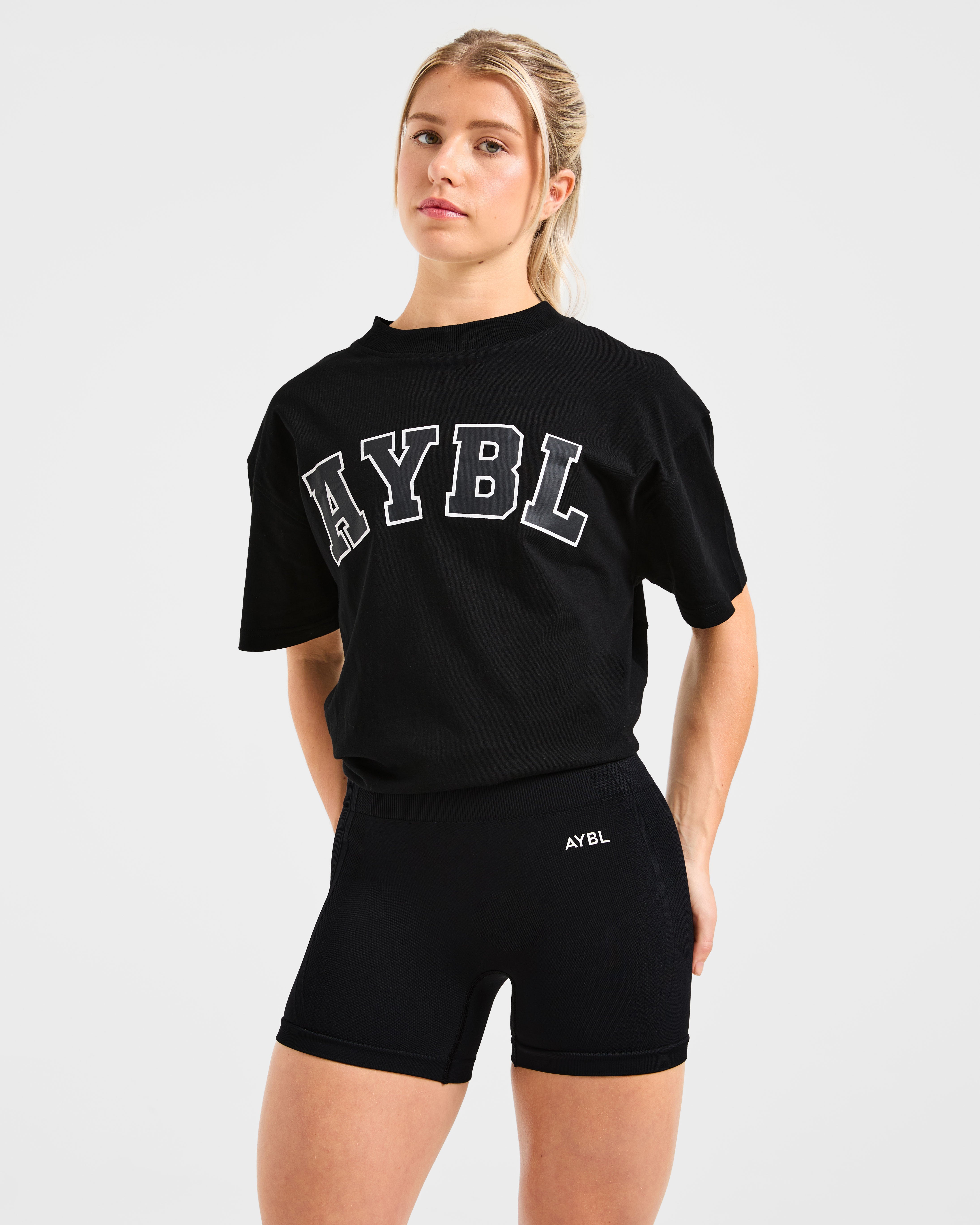Varsity 2.0 Oversized T Shirt - Schwarz