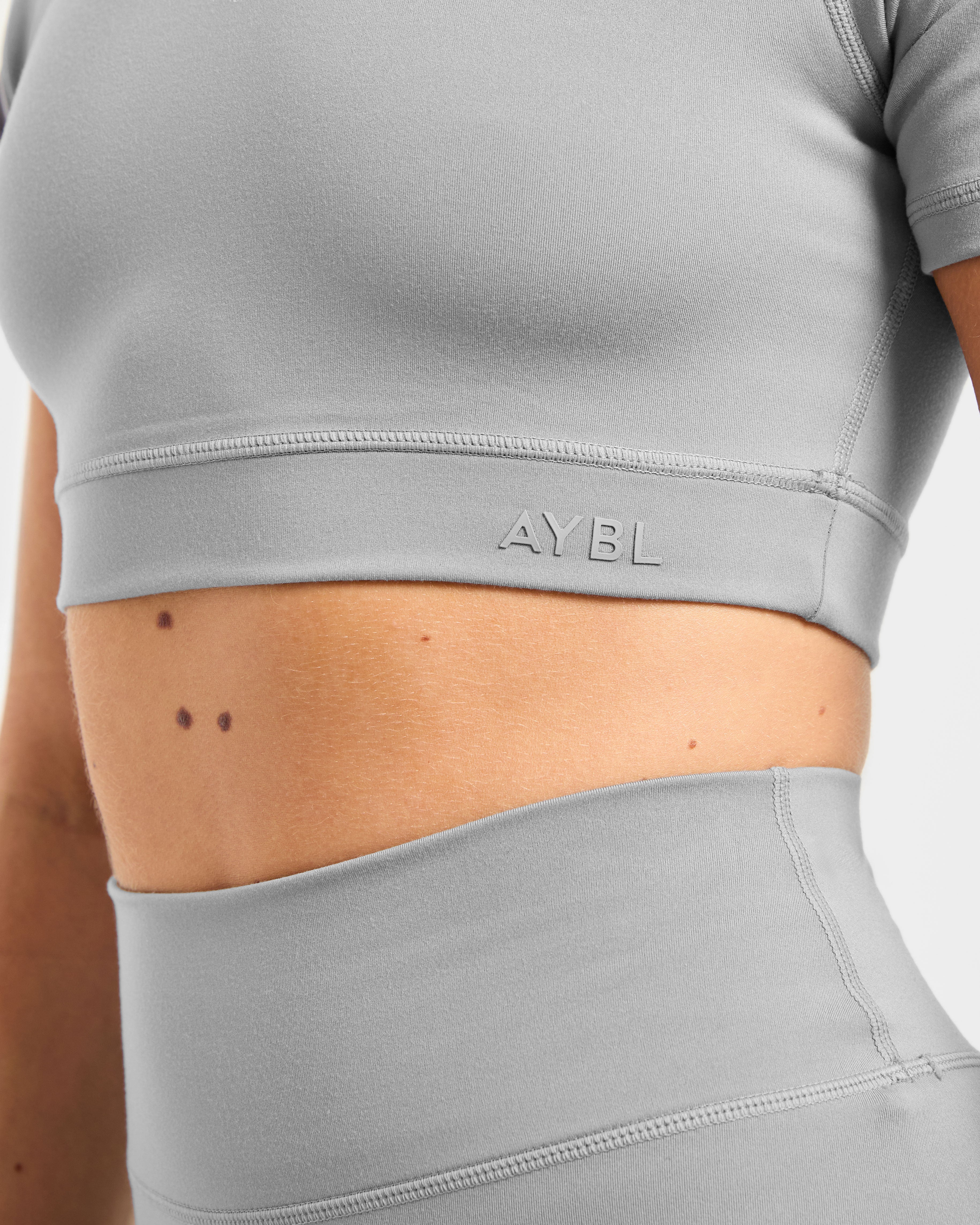 Staple Crop Top - Grau