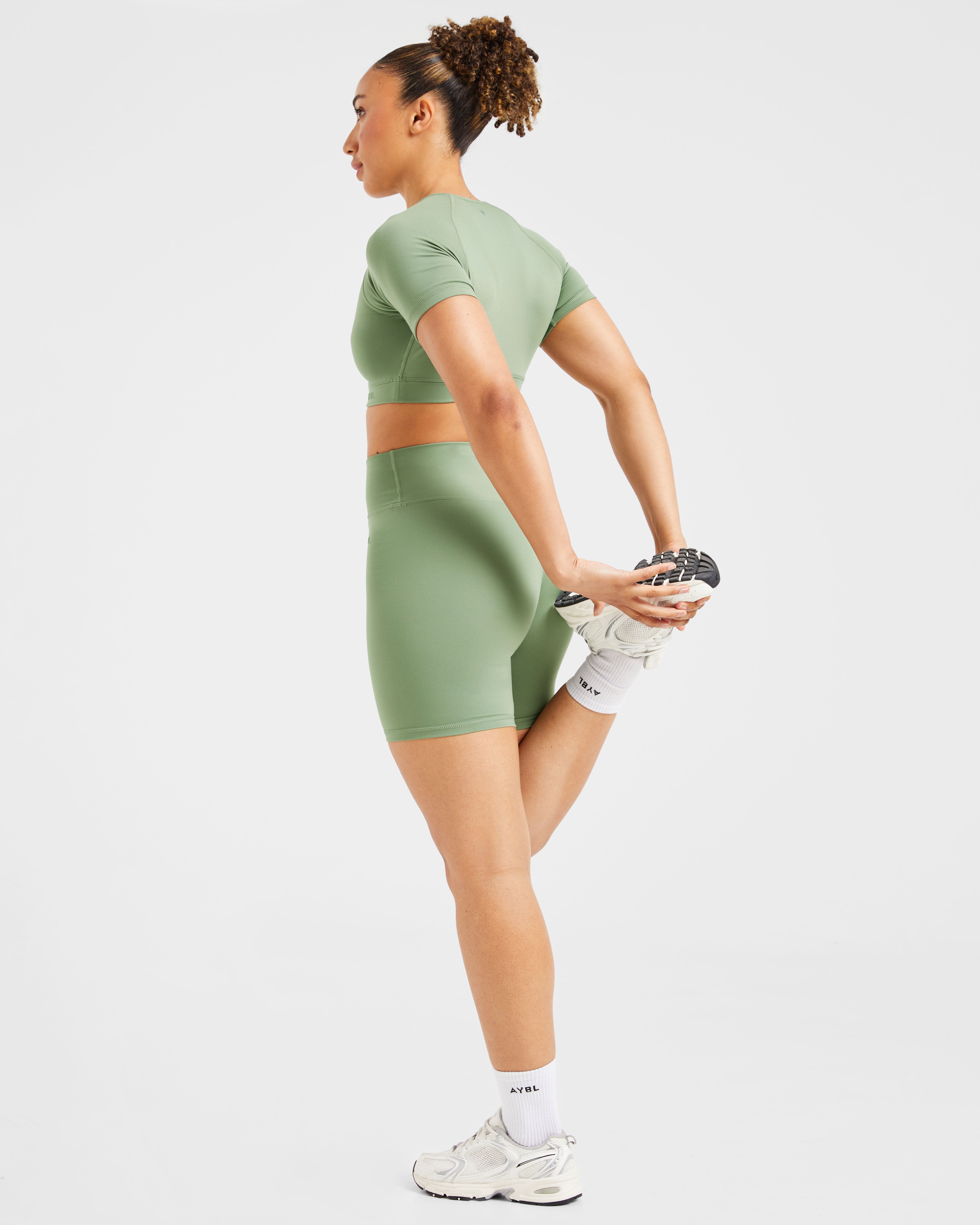 Staple Crop Top - Olive Grün