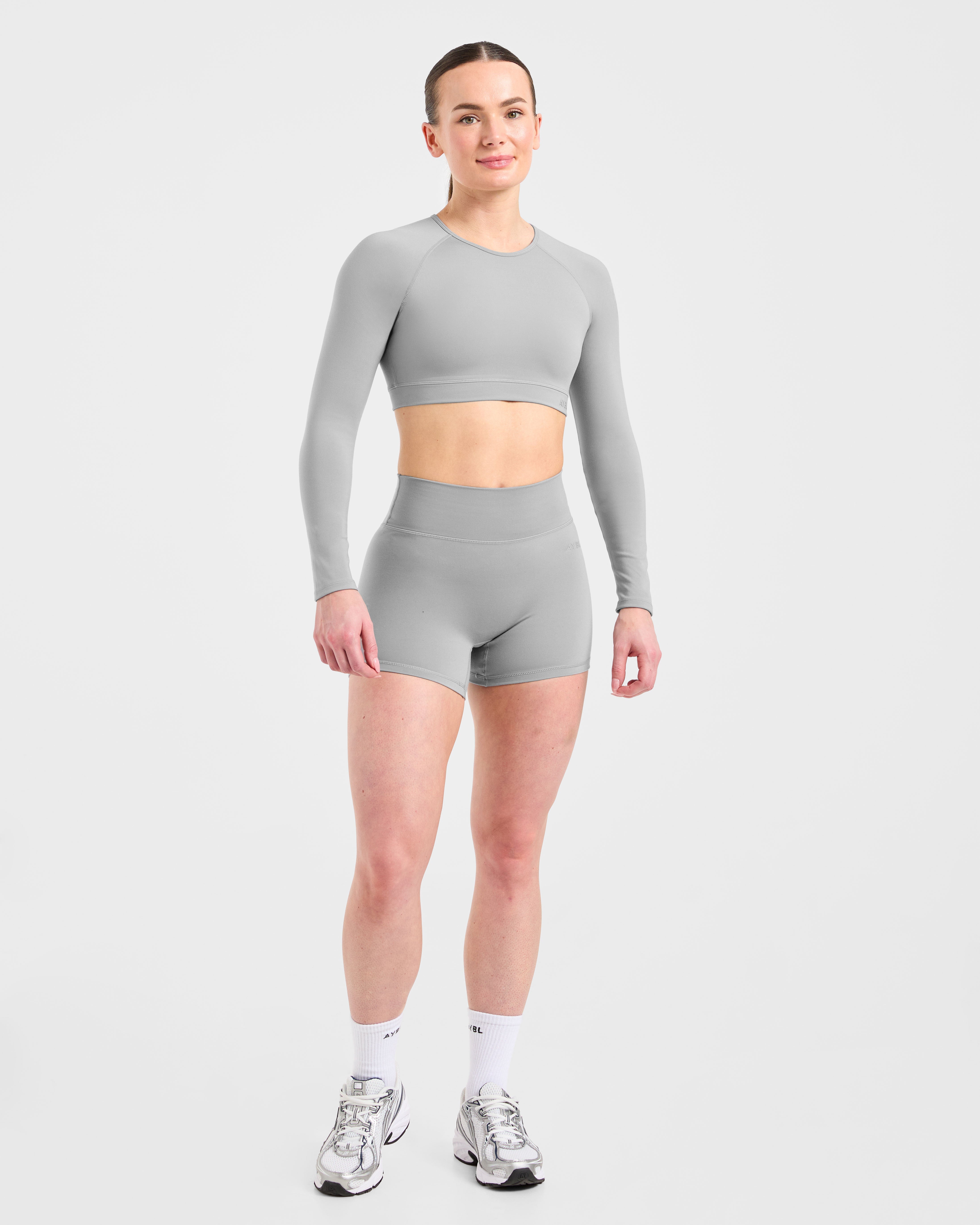Staple Long Sleeve Crop Top - Grau