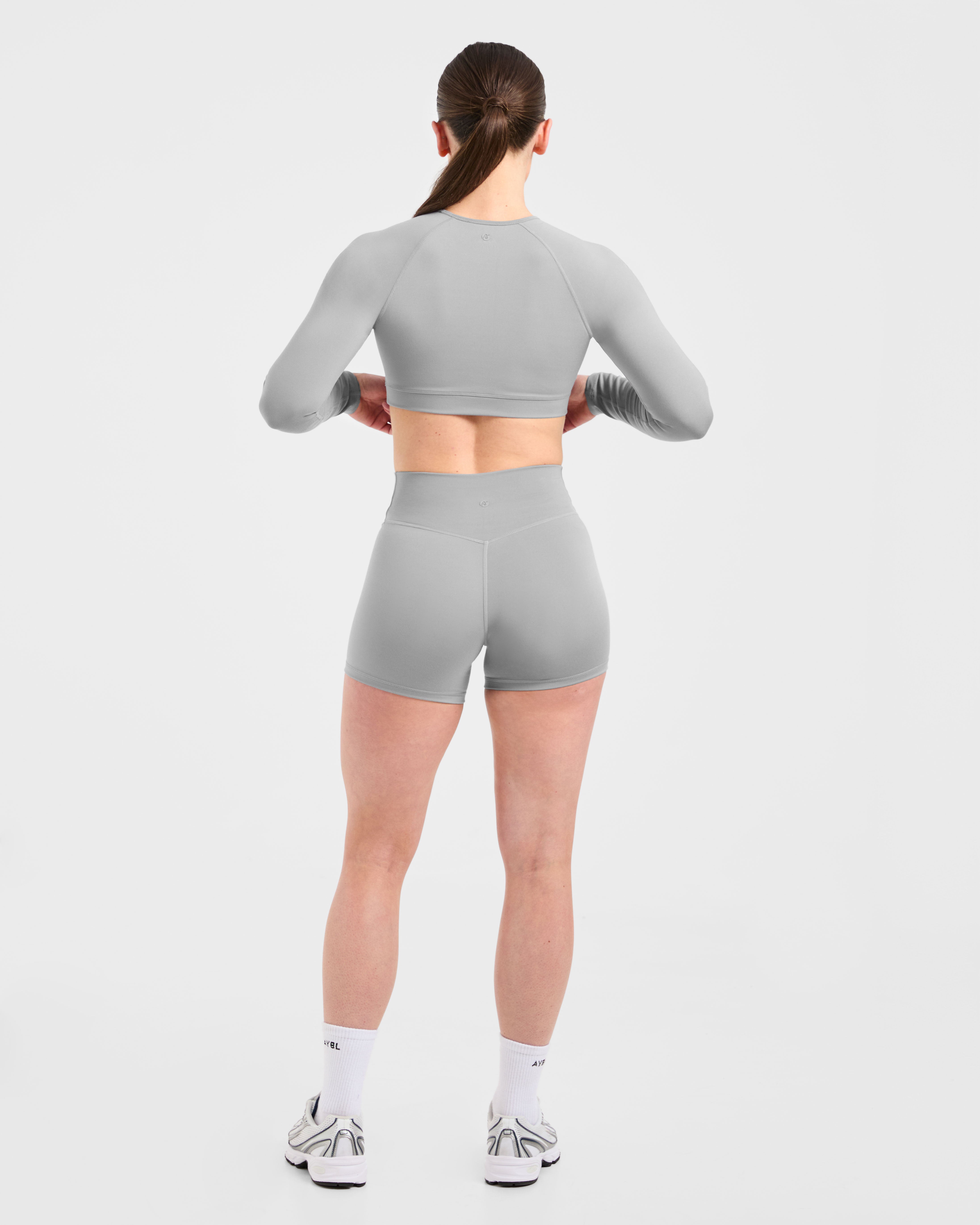 Staple Long Sleeve Crop Top - Grau