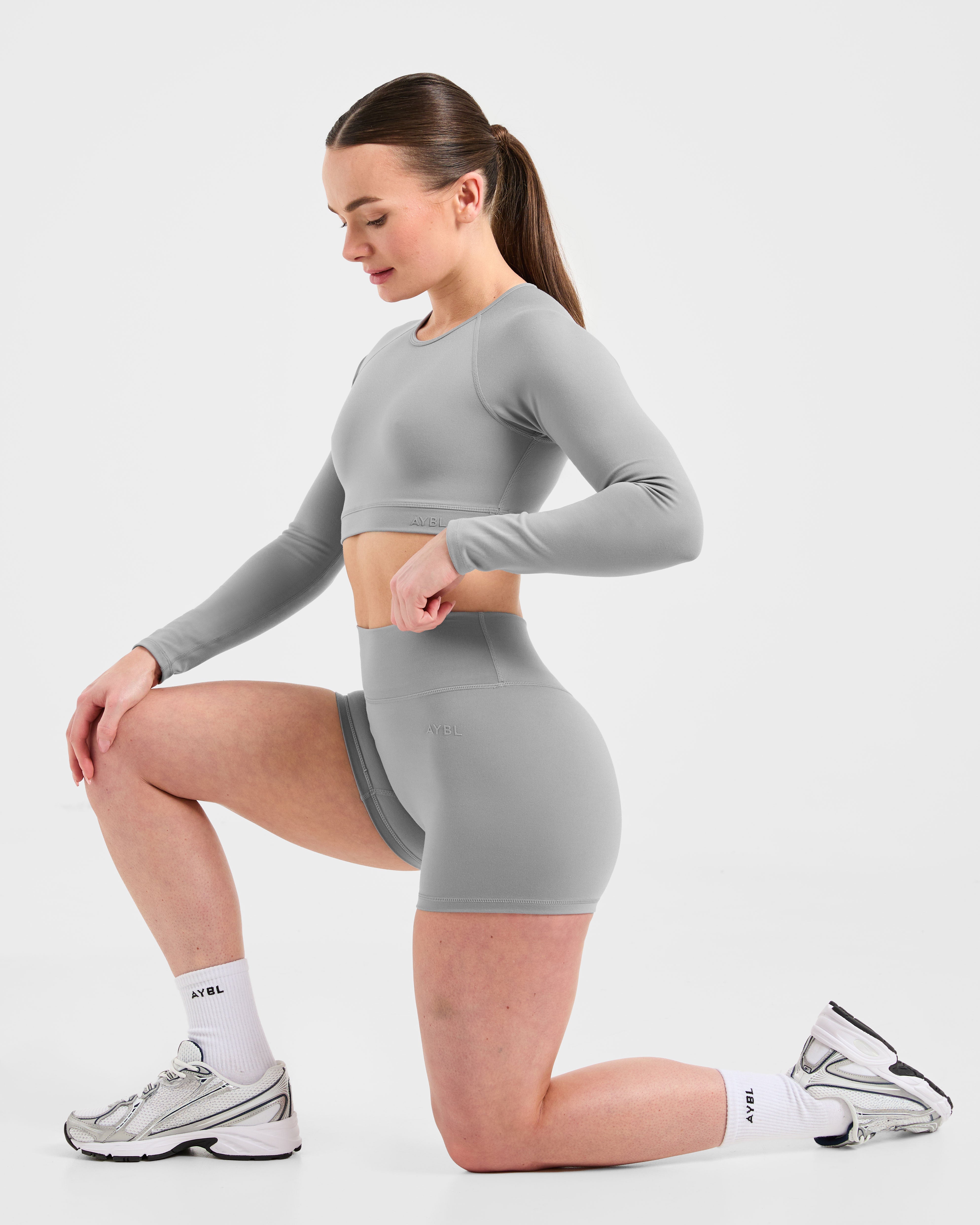 Staple Long Sleeve Crop Top - Grau