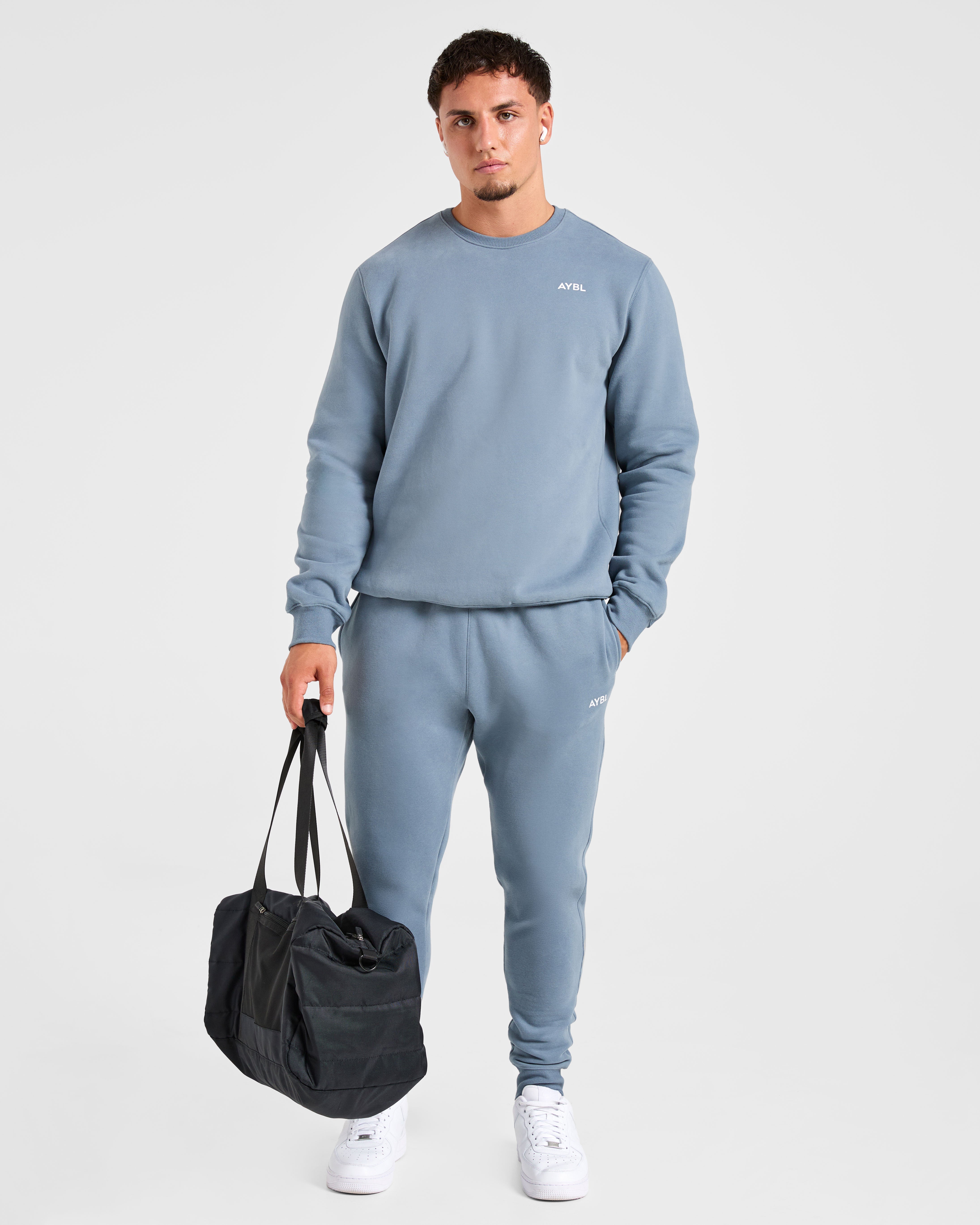 Essential Sweater - Blau