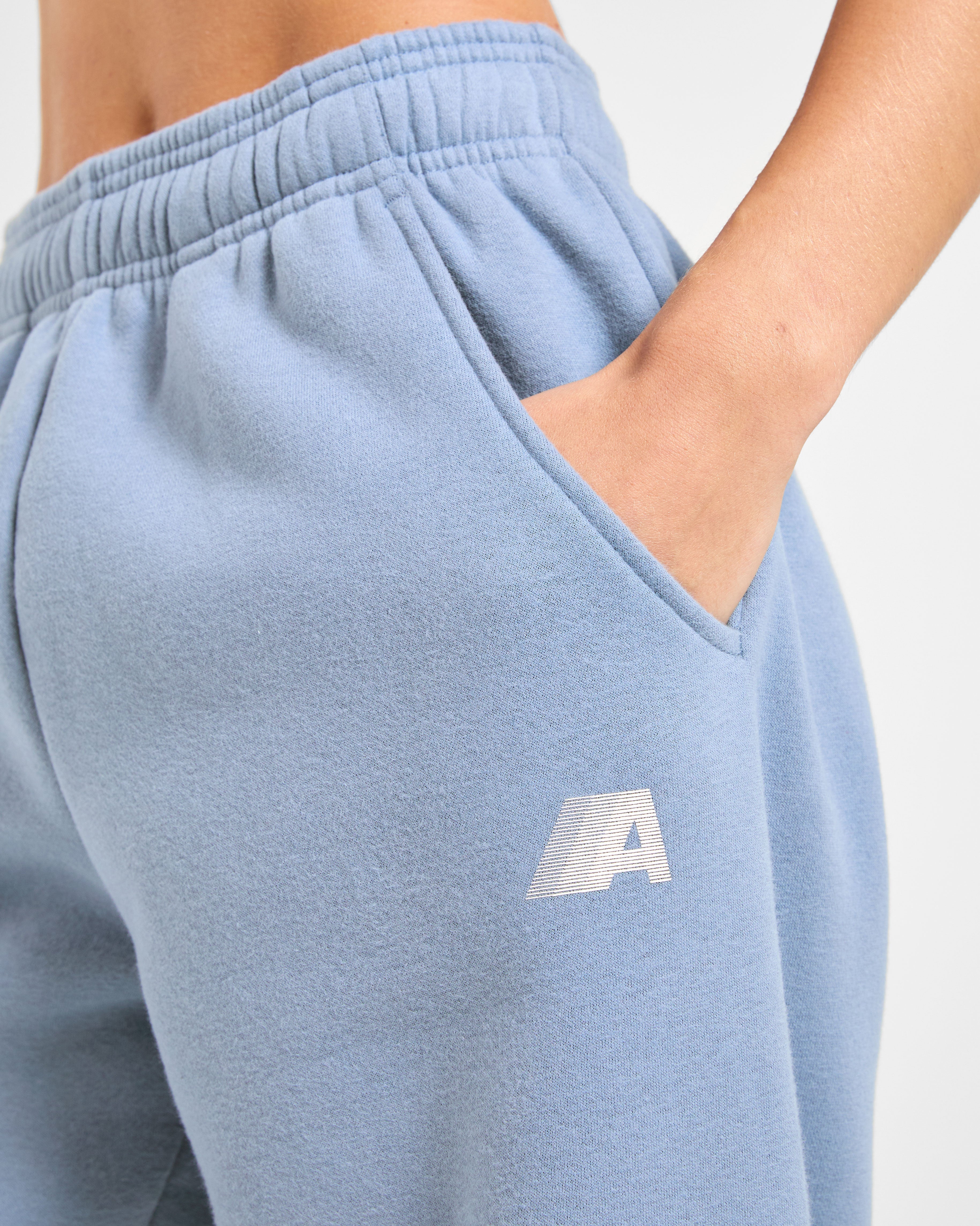 Retro Athletics Oversized Joggers - Vintage Blau