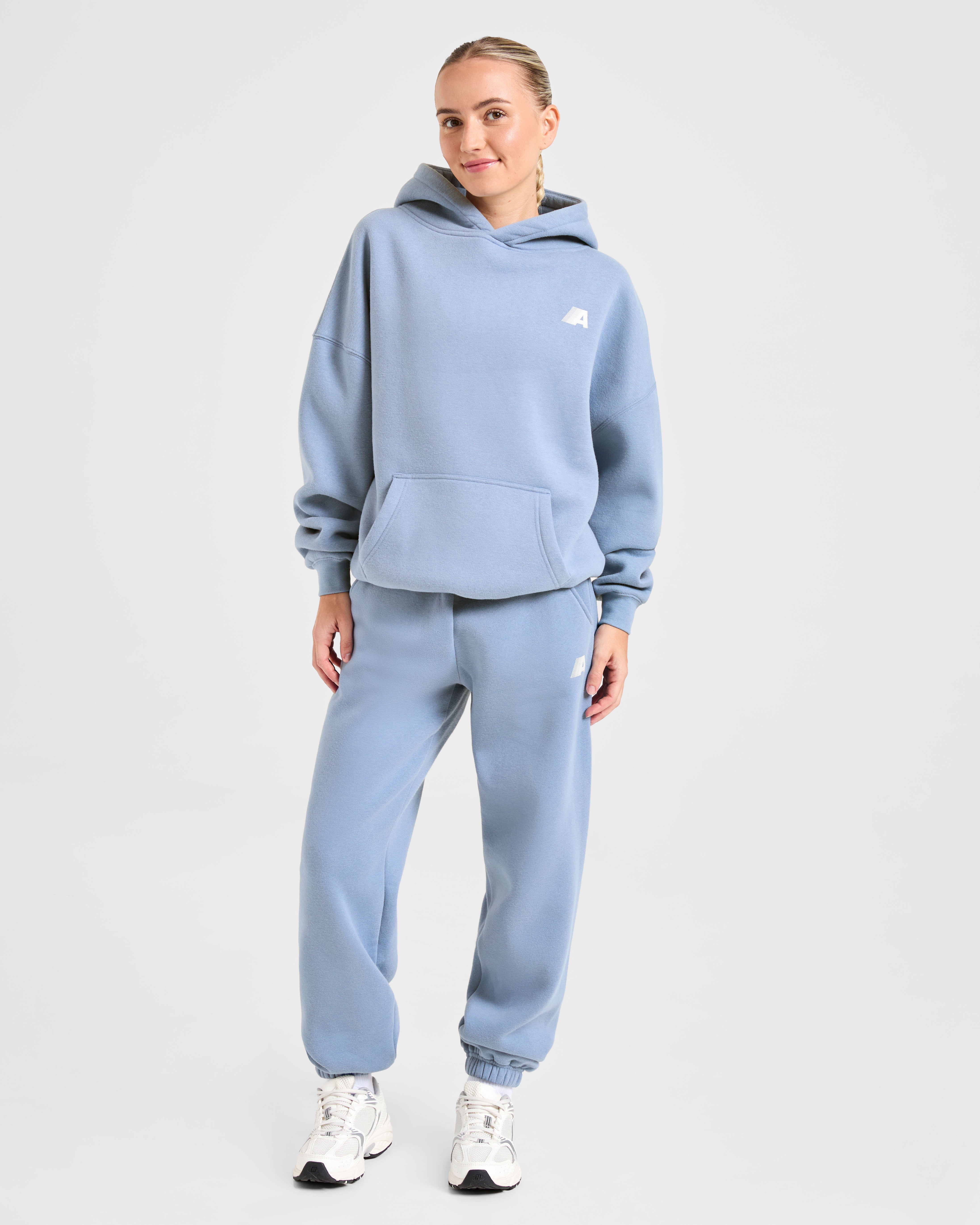 Retro Athletics Oversized Joggers - Vintage Blau