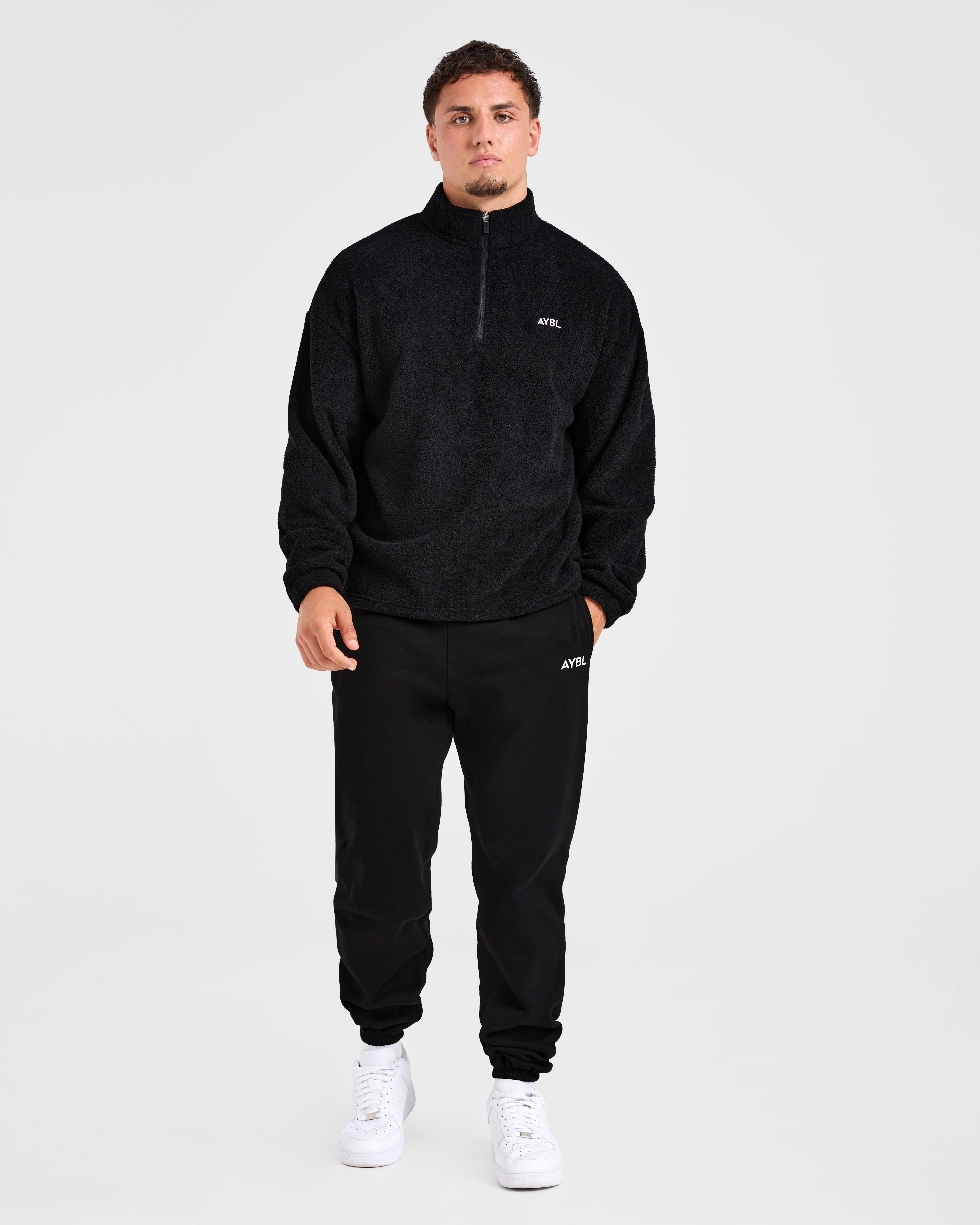 Essential 1/4 Zip Fleece - Schwarz