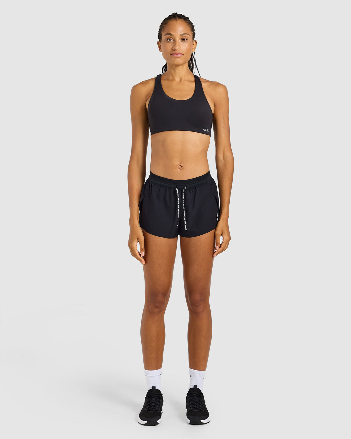 Run Low Rise 3" Shorts - Schwarz