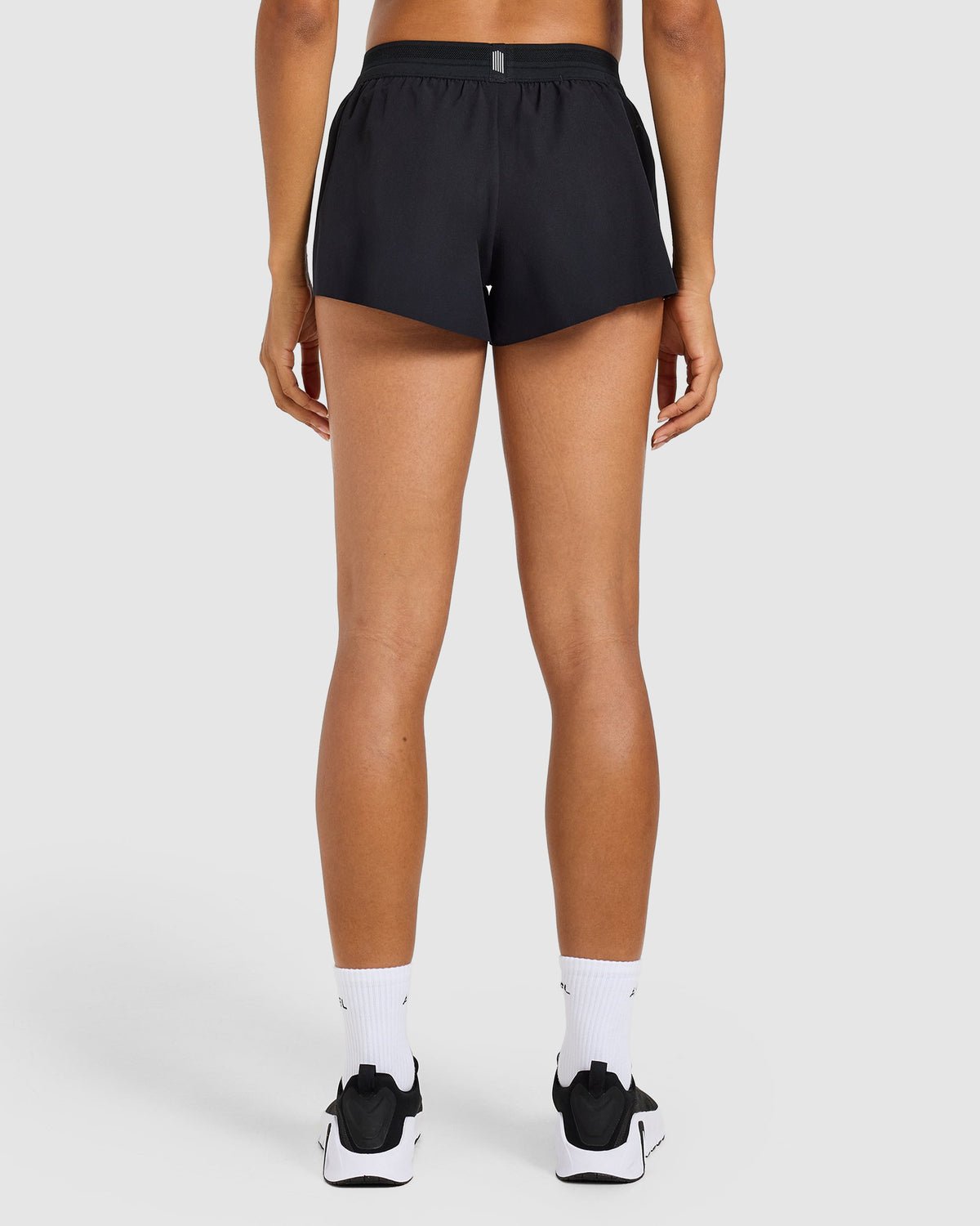 Run Low Rise 3" Shorts - Schwarz