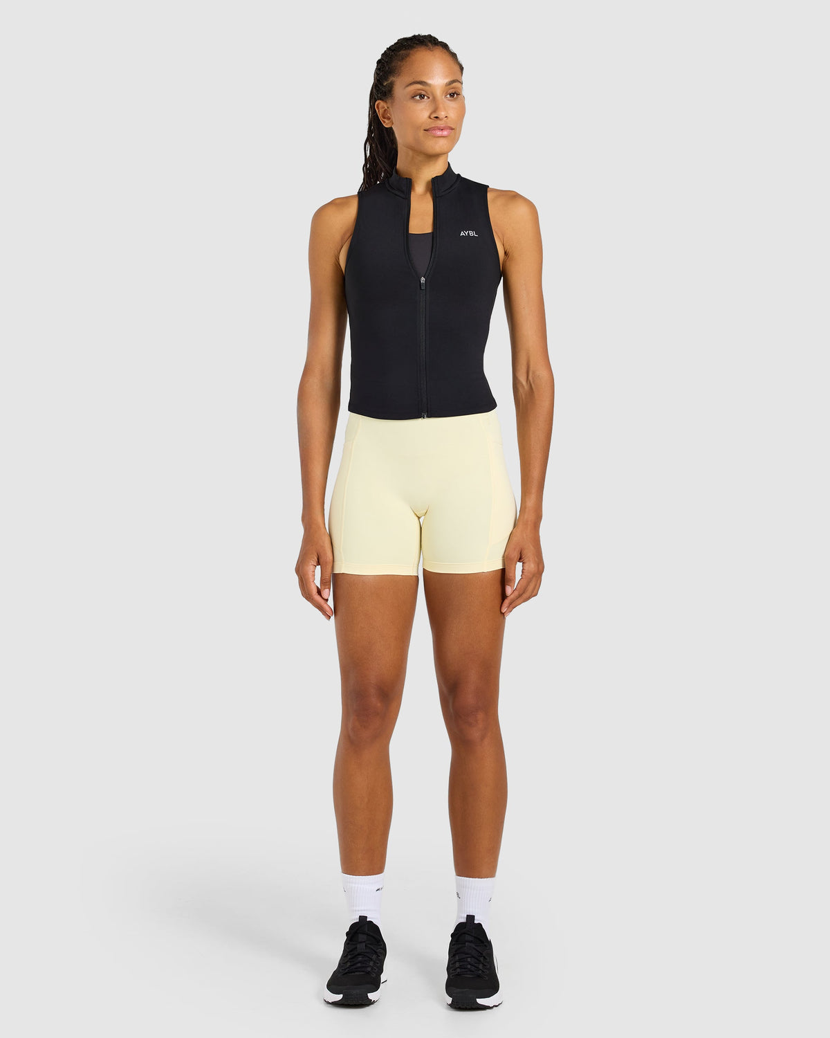 Run Pocket Shorts - Butter Gelb