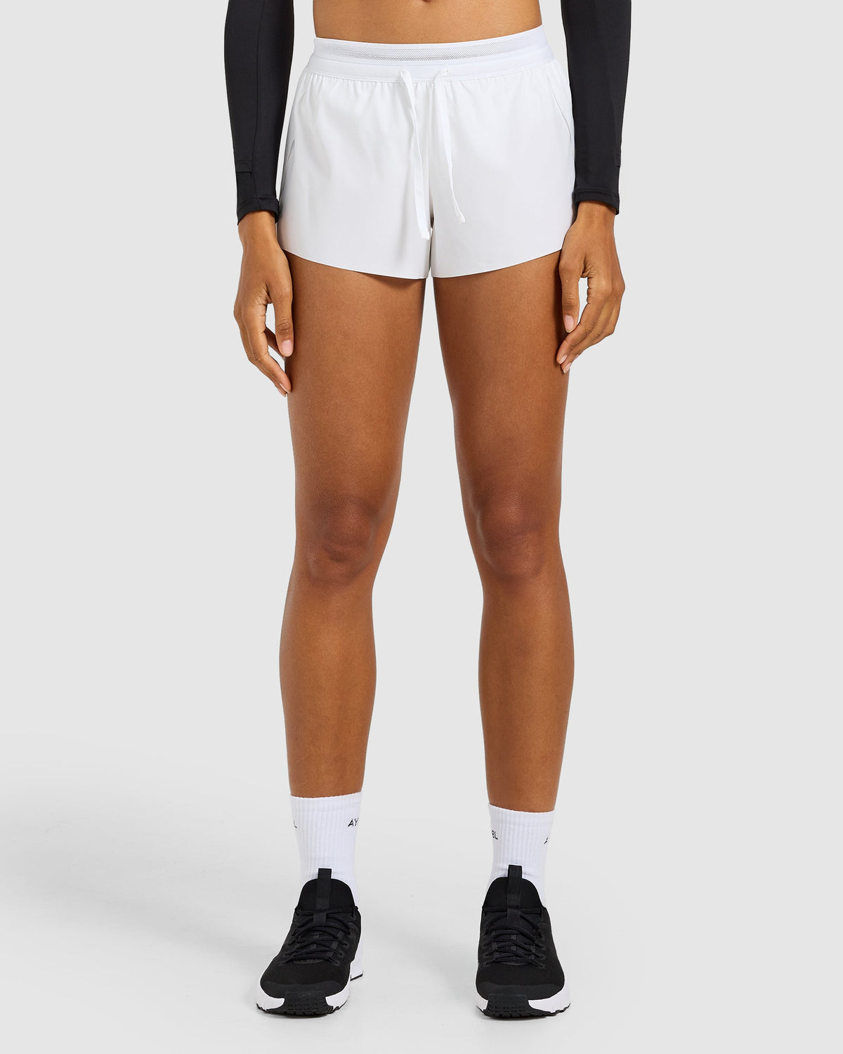 Run Low Rise 3" Shorts - Weiß