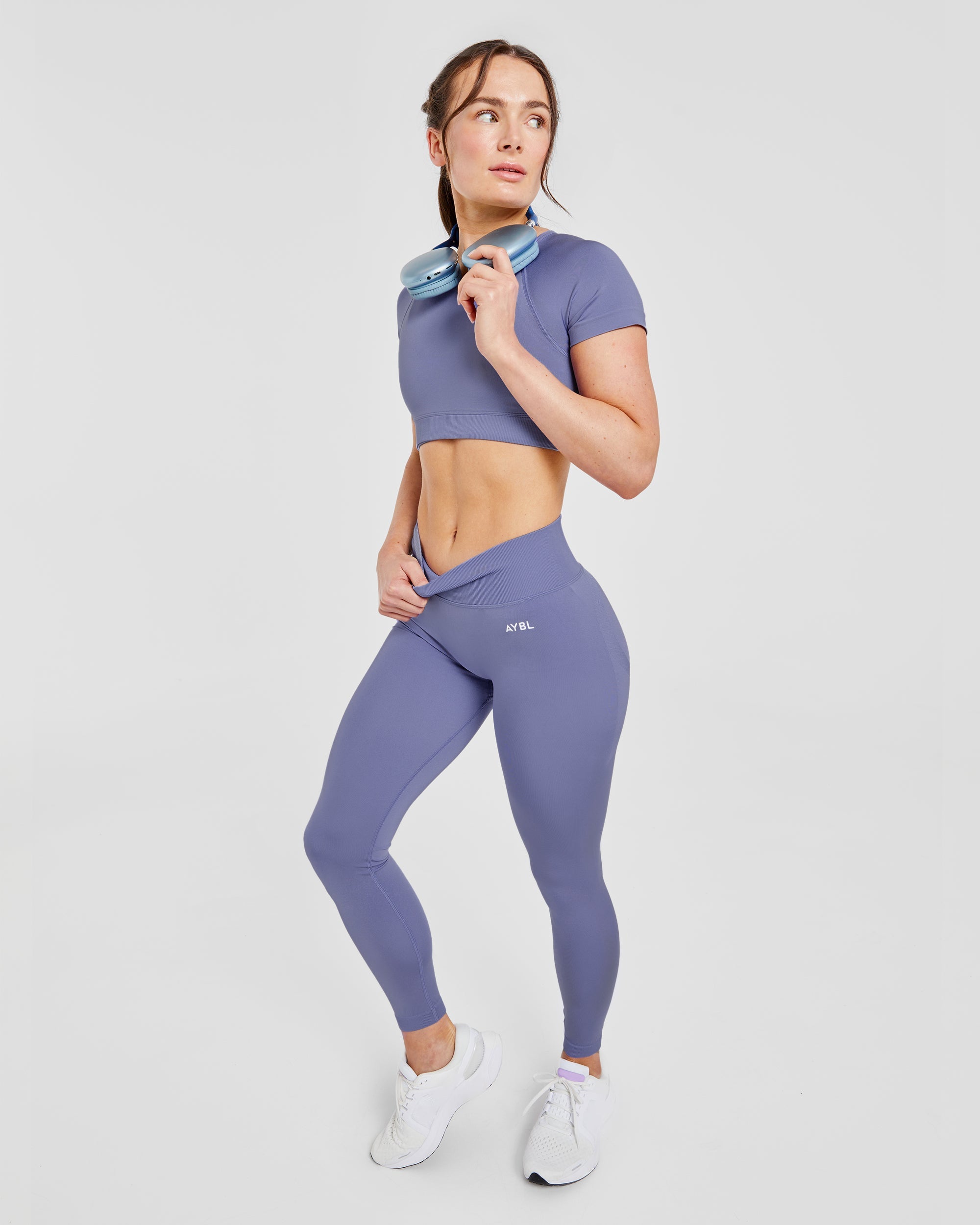 Adapt Seamless Crop Top - Iris Blau