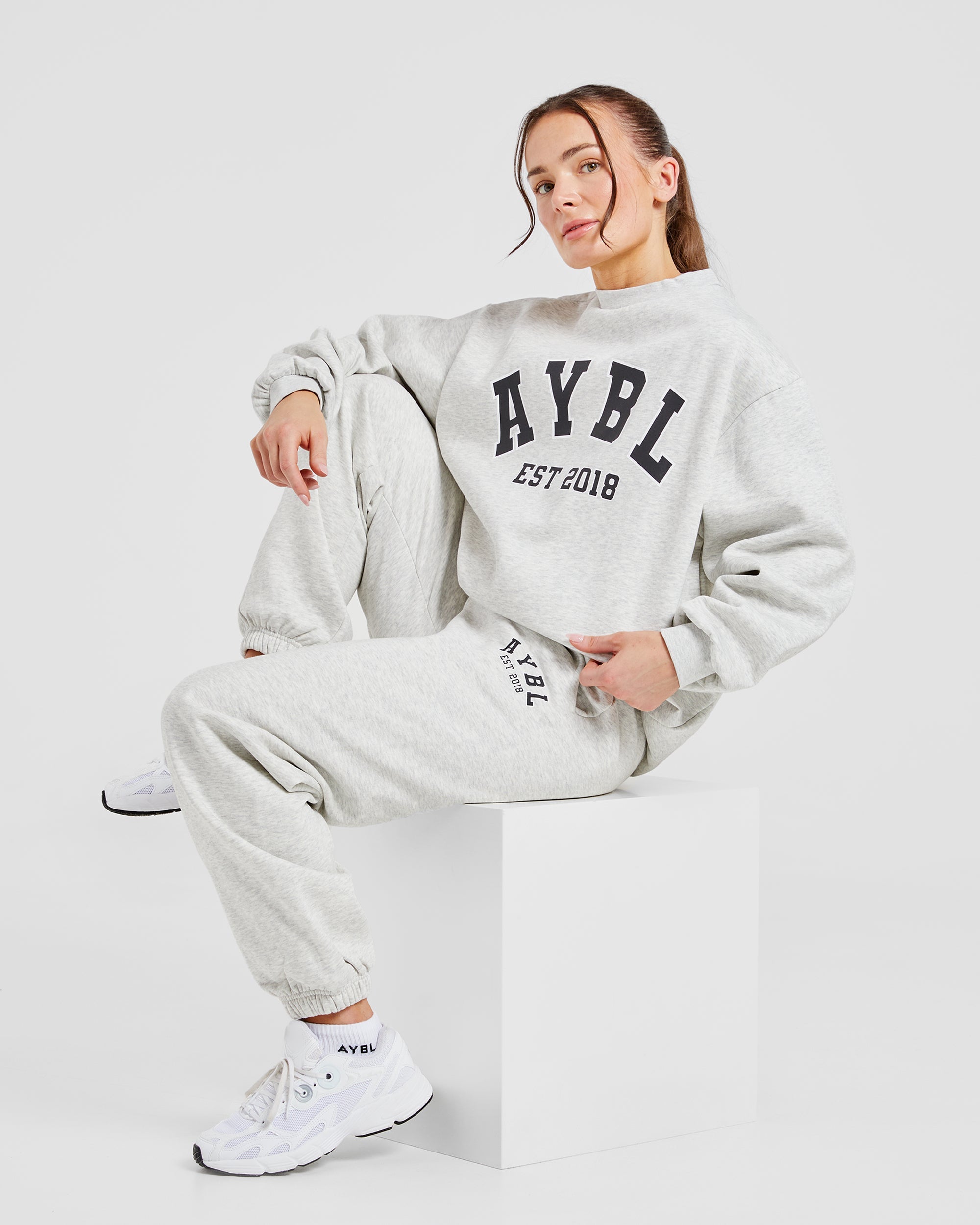 Varsity Graphic Oversized Sweatshirt - Grau Marl