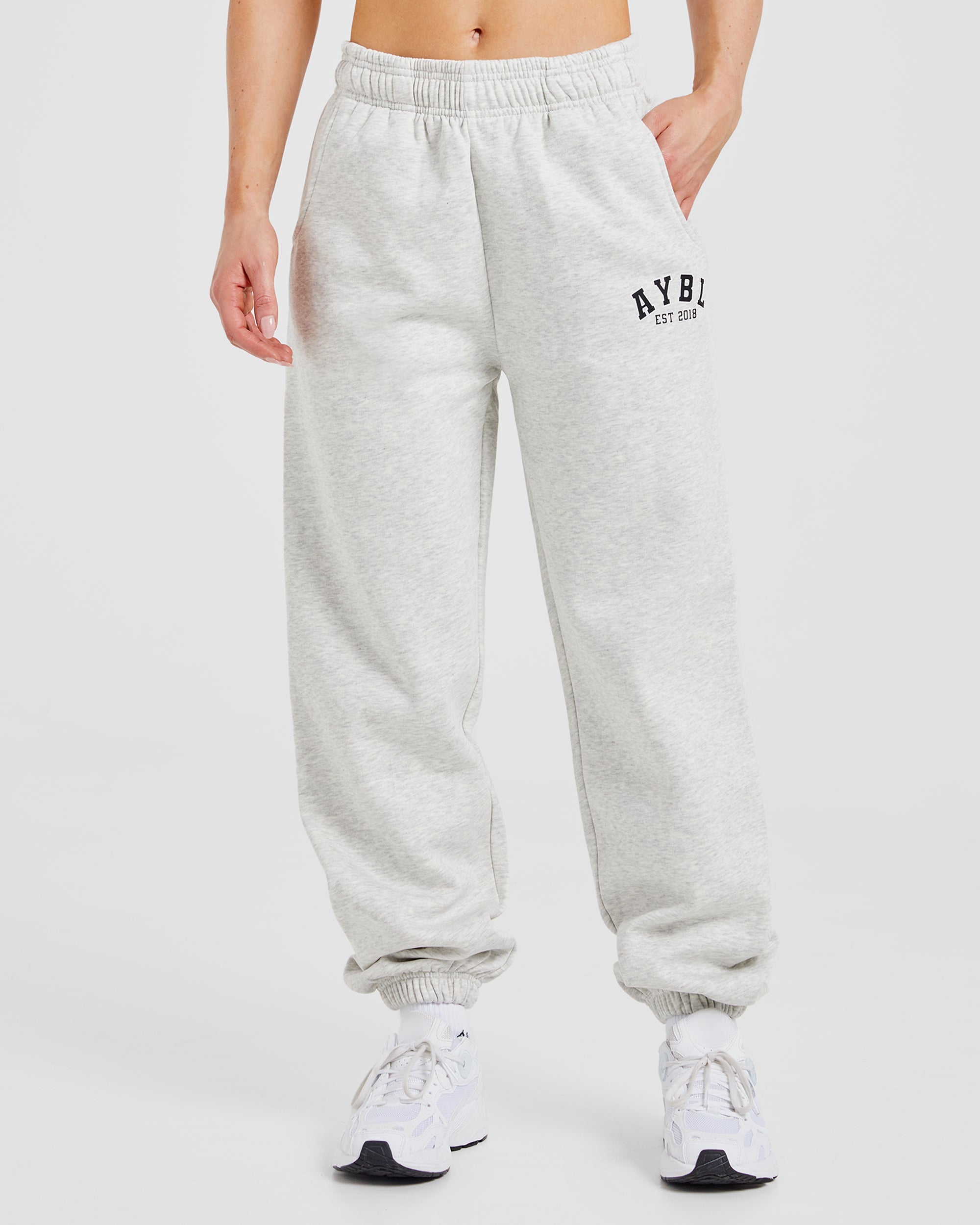 Varsity Graphic Oversized Joggers - Grau Marl