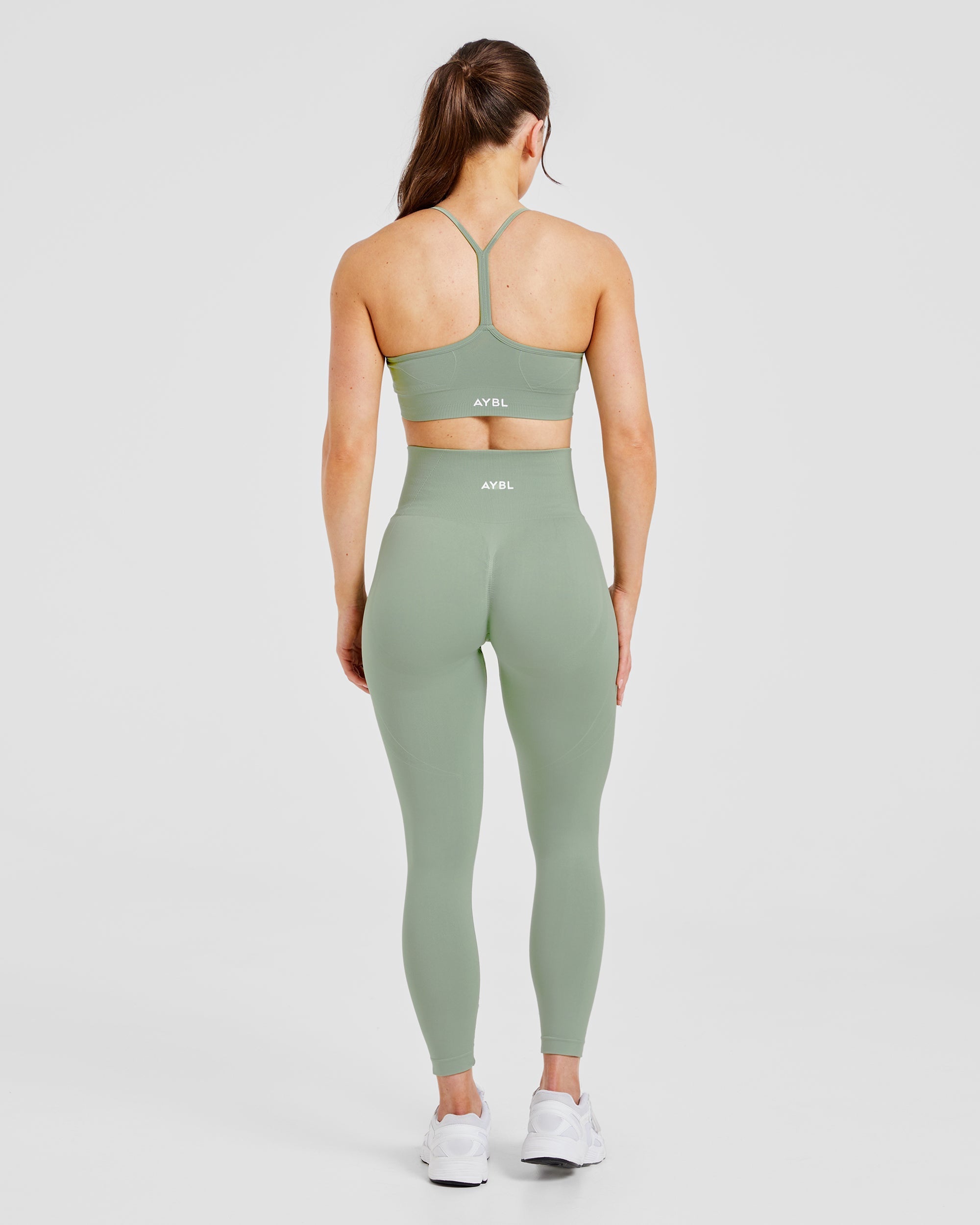 Empower Seamless Sports Bra - Grove Grün