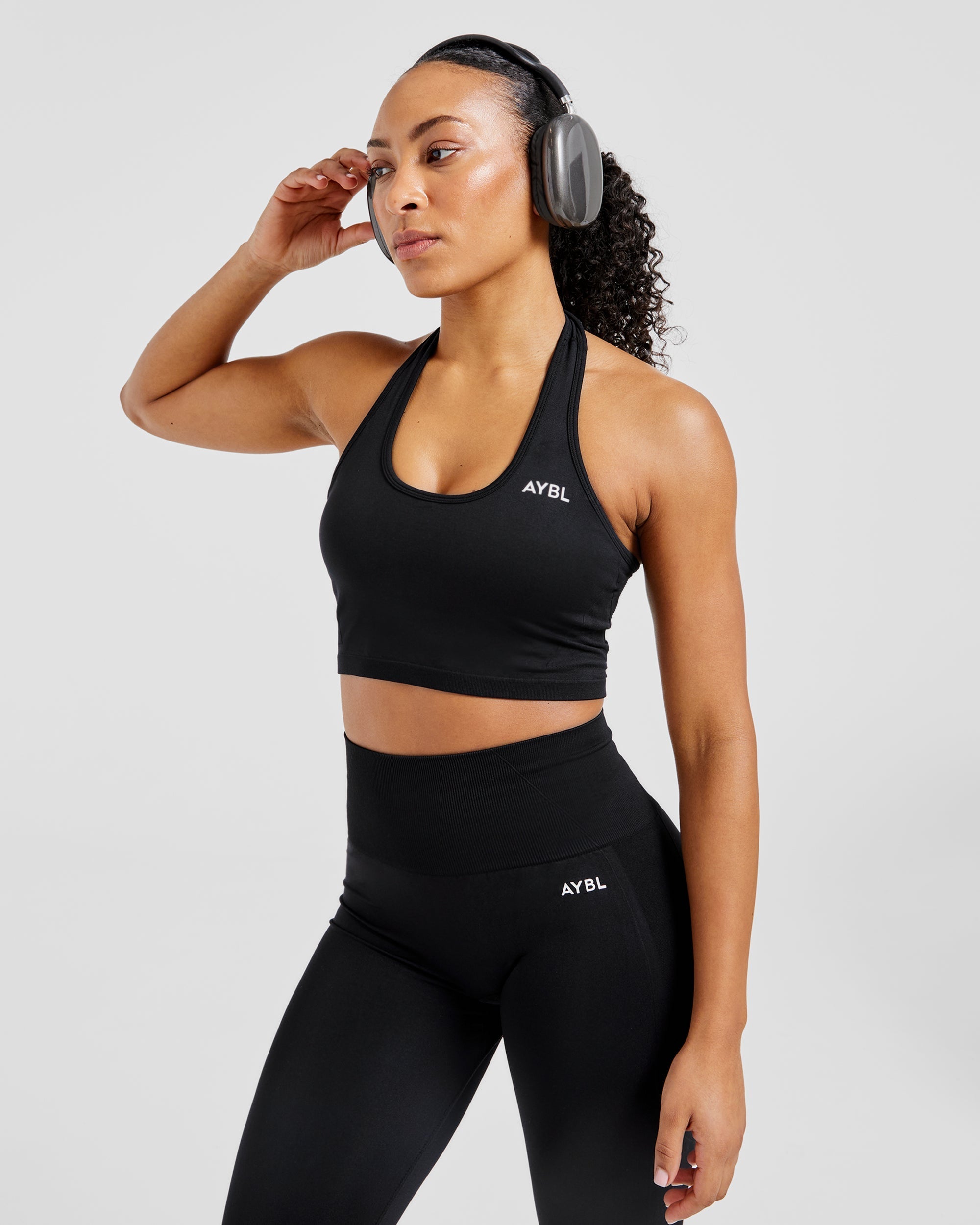 Empower Seamless Halterneck Crop Top - Schwarz