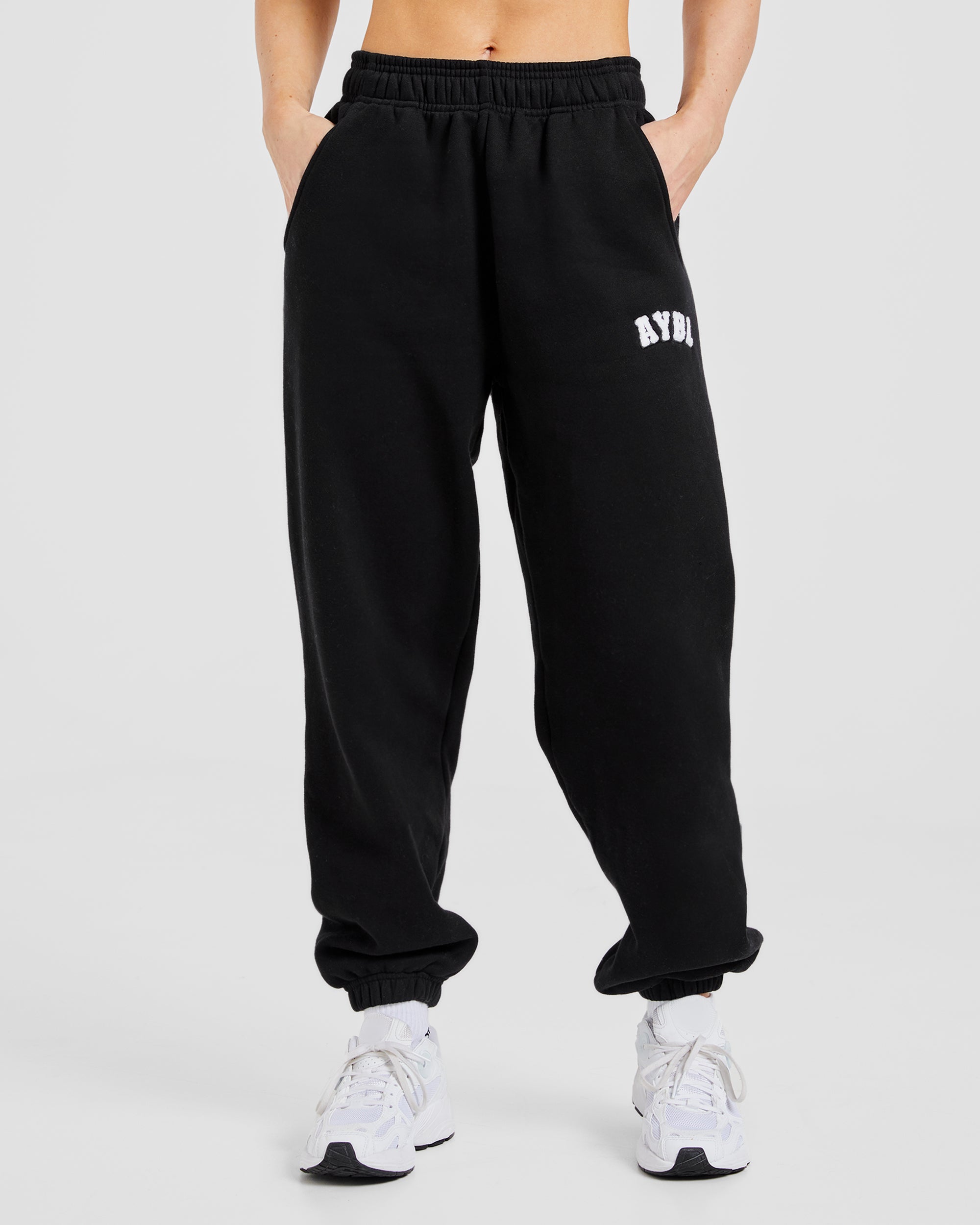 Varsity Oversized Joggers - Schwarz