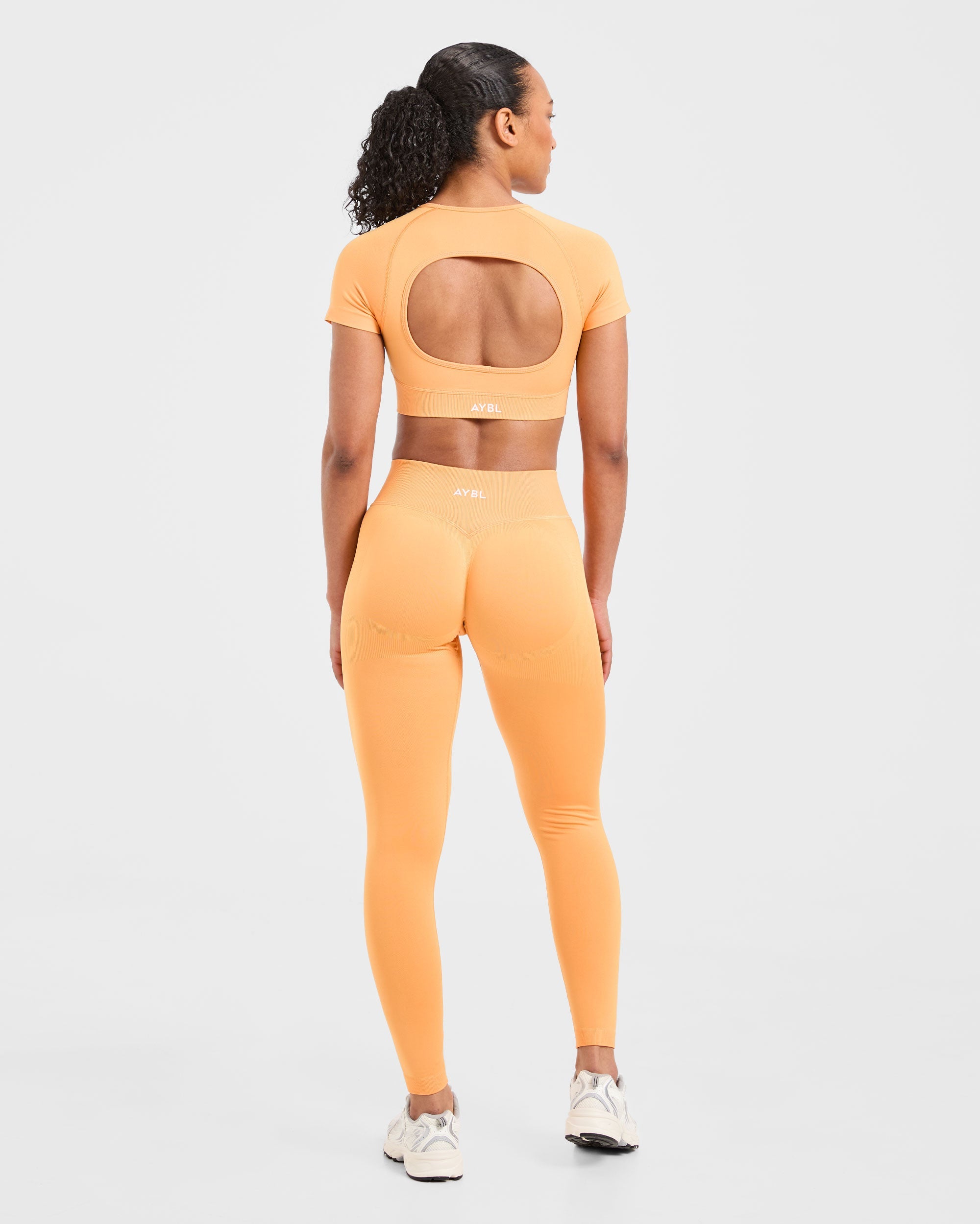 Adapt Seamless Crop Top - Bright Orange