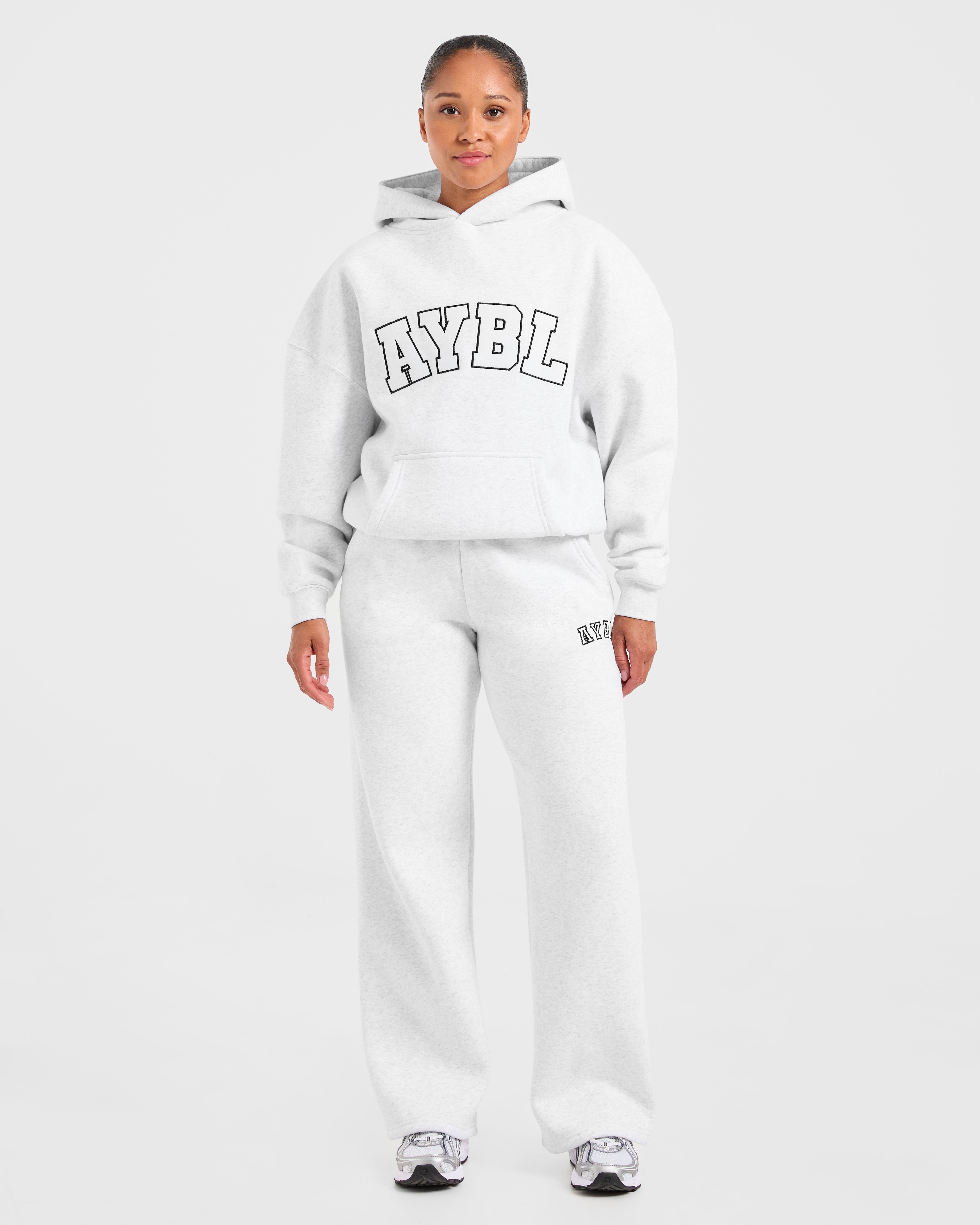 Varsity 2.0 Oversized Straight Leg Joggers - Heather Grau