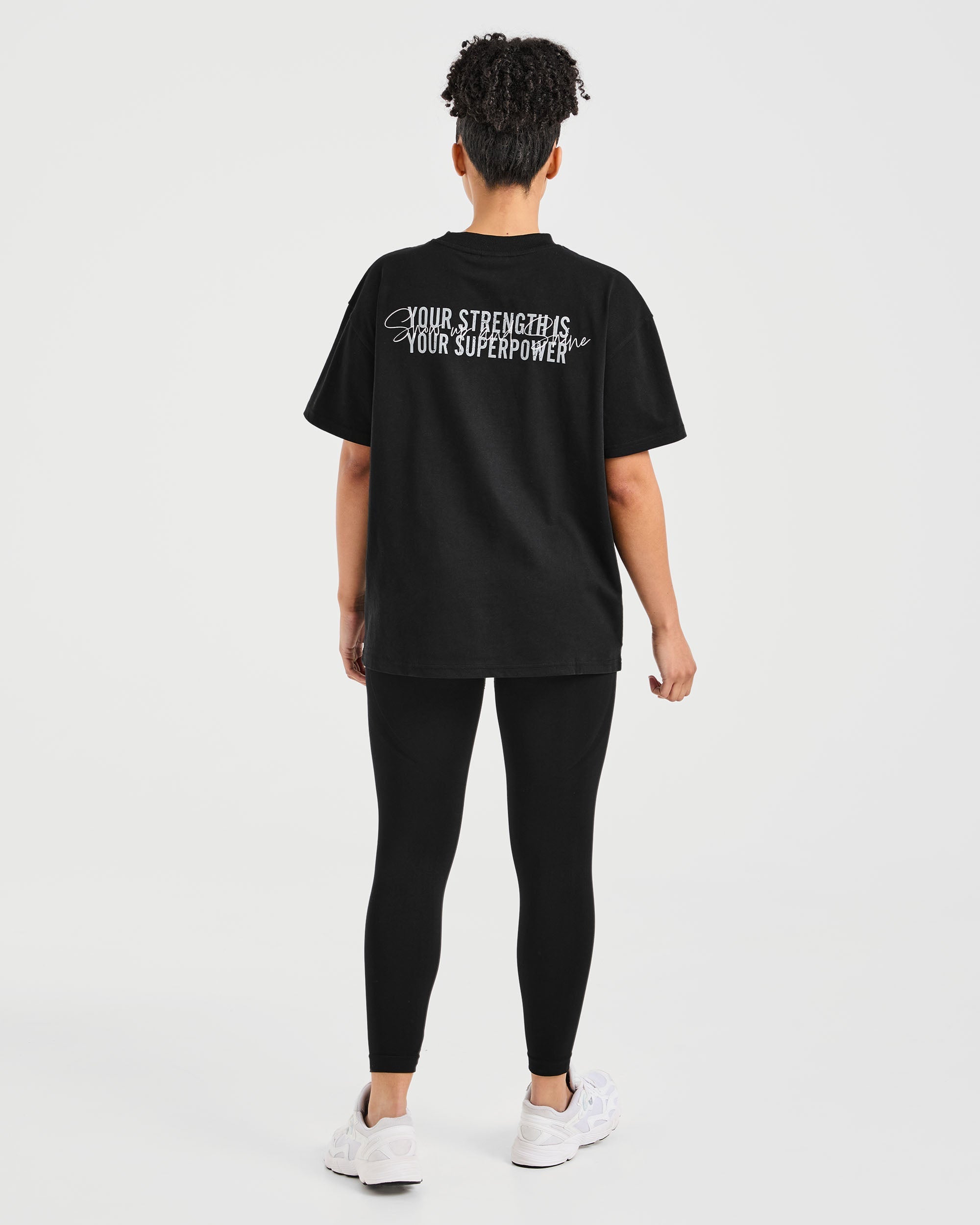 Show Up Oversized T Shirt - Schwarz