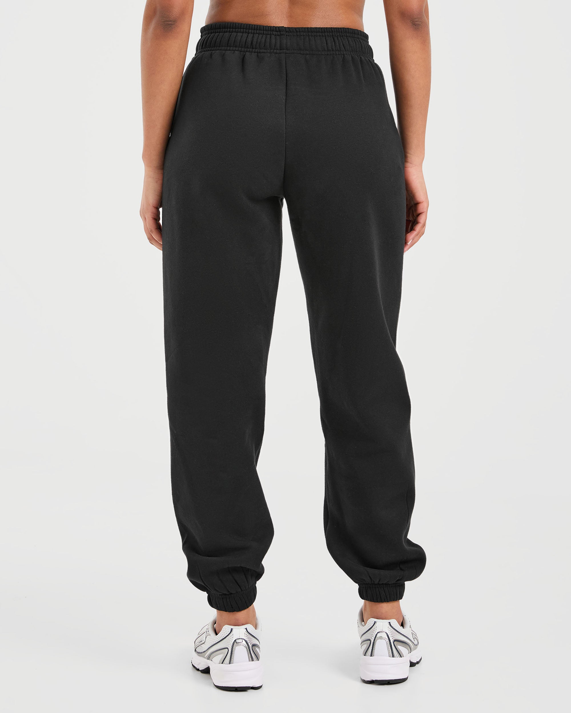 Classic Plush Oversized Joggers - Schwarz