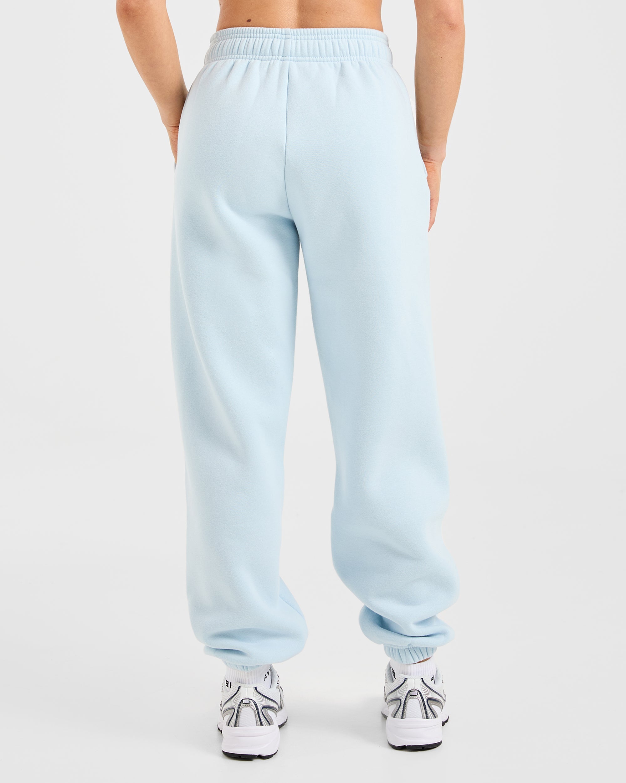 Classic Plush Oversized Joggers - Pastel Blau