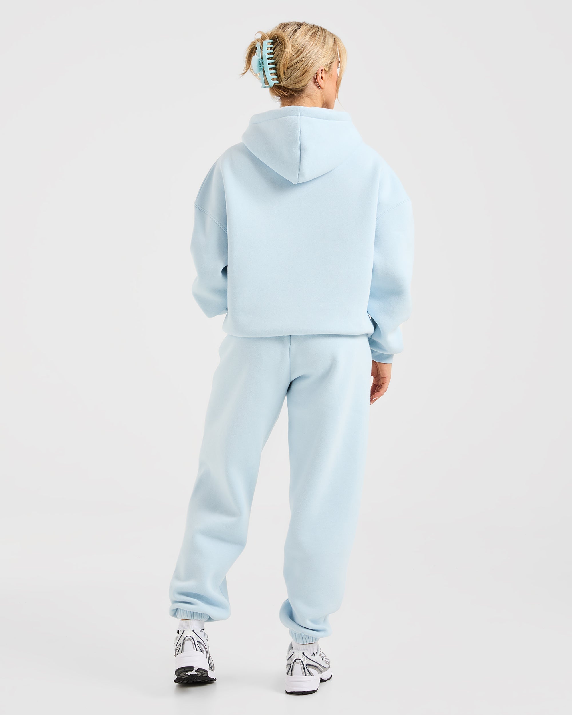 Classic Plush Oversized Joggers - Pastel Blau