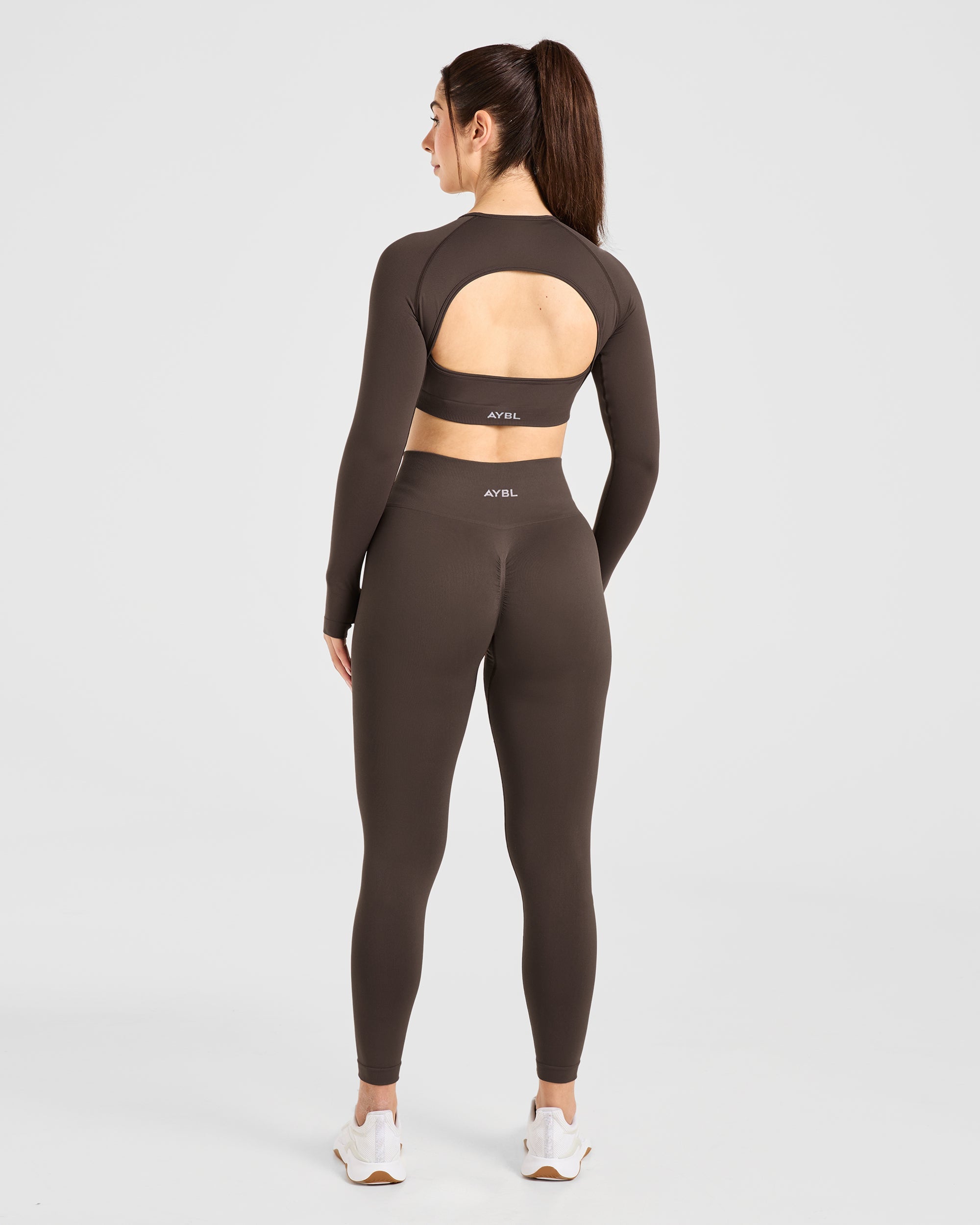 Power Seamless Long Sleeve Crop Top - Chestnut Braun